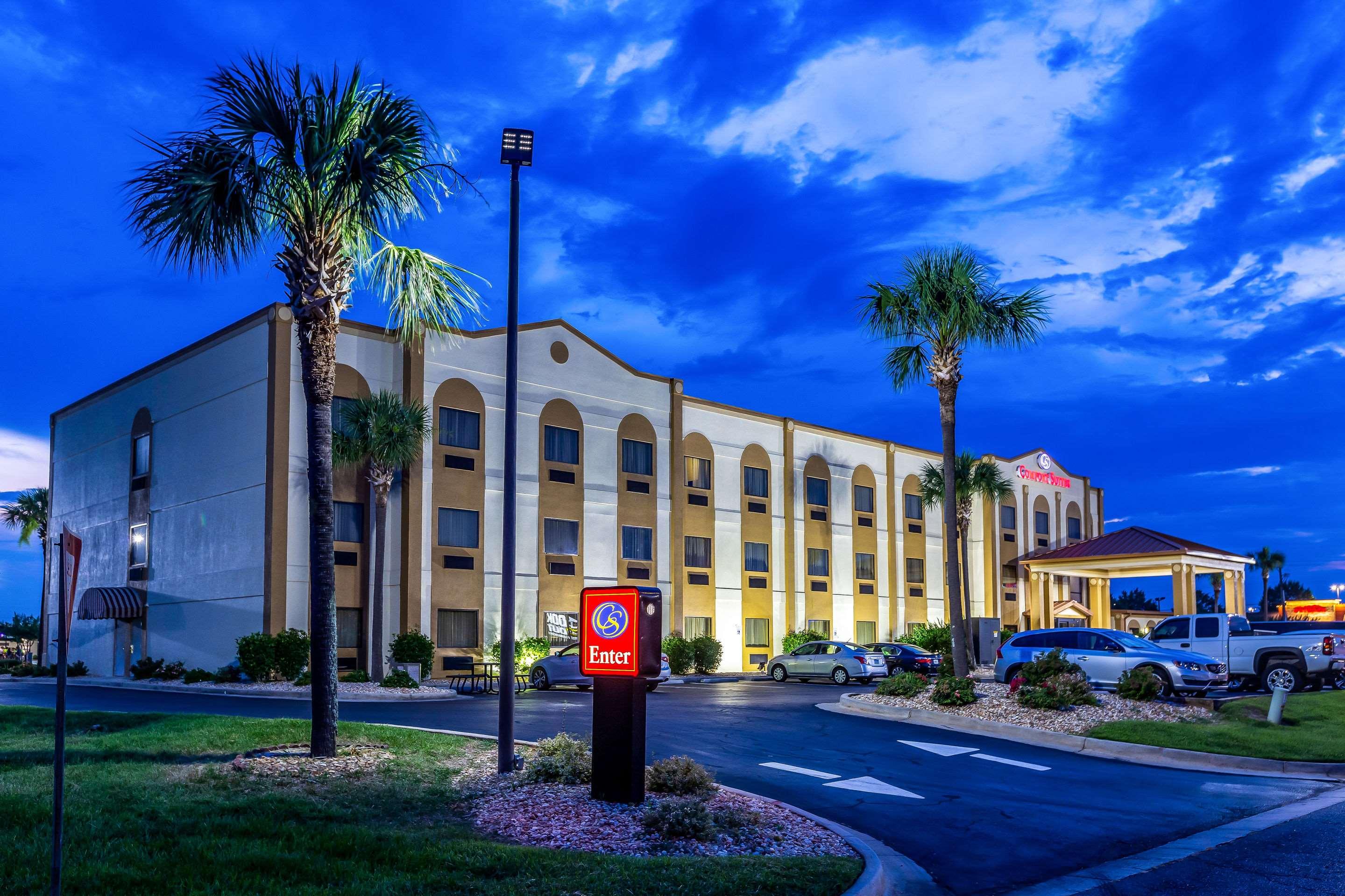 Comfort Suites Near Robins Air Force Base