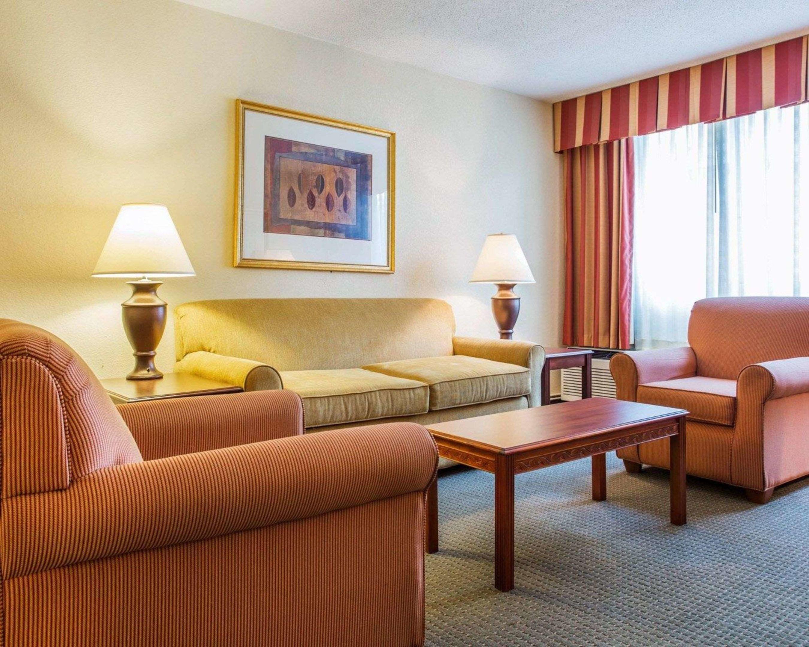 Clarion Hotel & Conference Center North Atlanta — photo 5