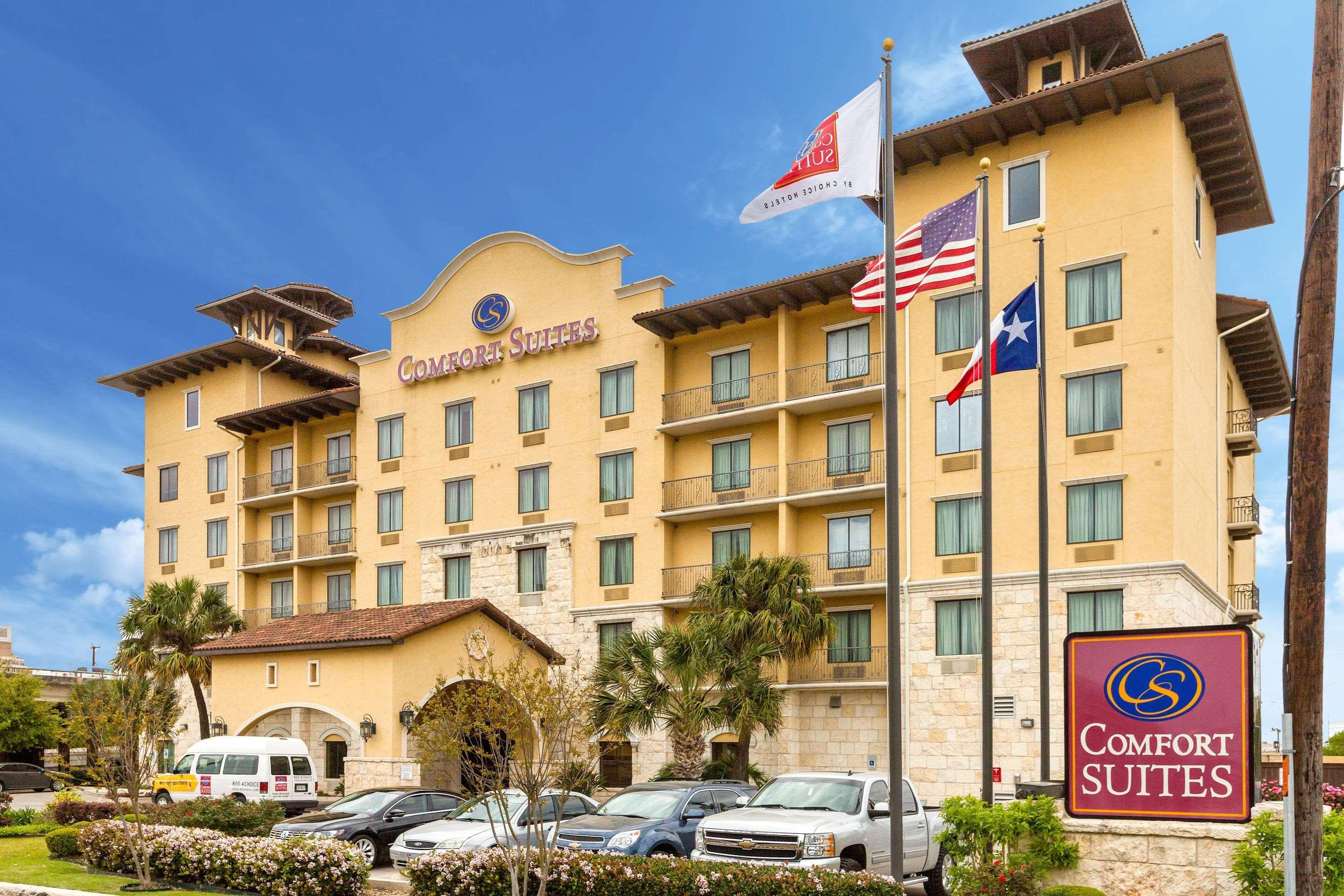 Comfort Suites Alamo/Riverwalk — photo 4