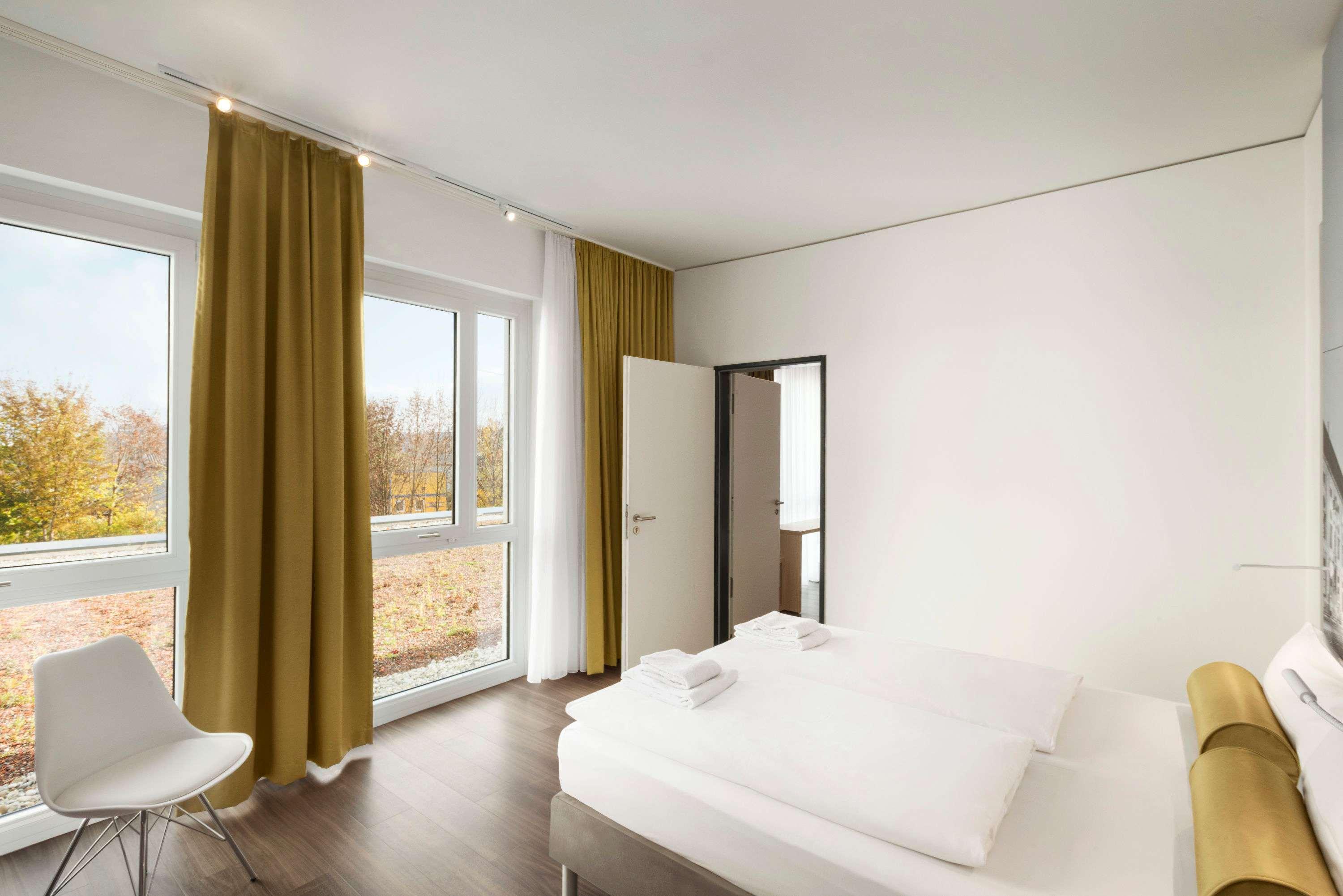 Super 8 by Wyndham Munich City North — photo 4