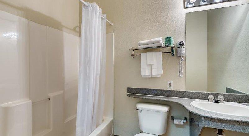 InTown Suites Denver Southeast/ Aurora — photo 4