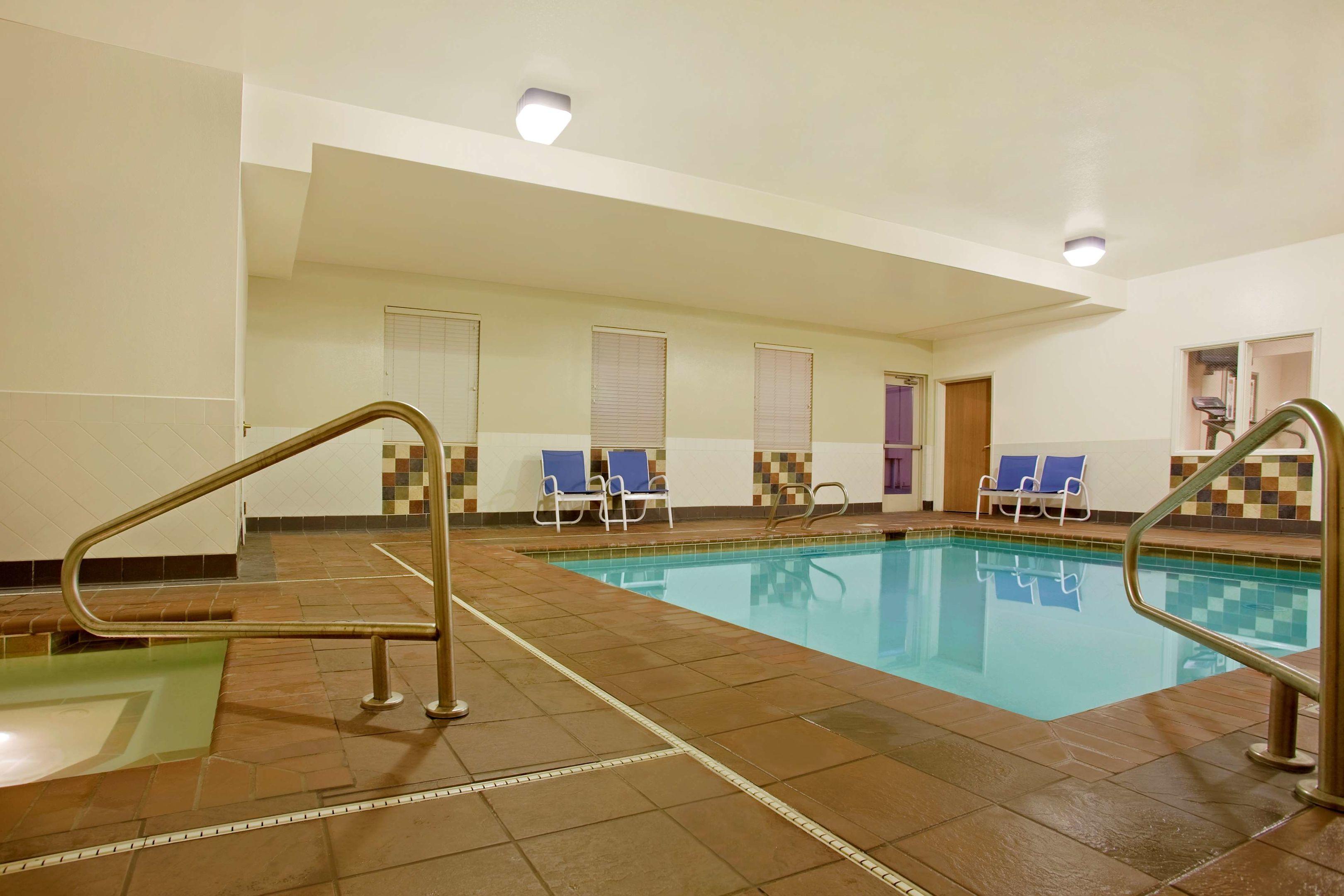 Extended Stay America - Juneau - Shell Simmons Drive — photo 3
