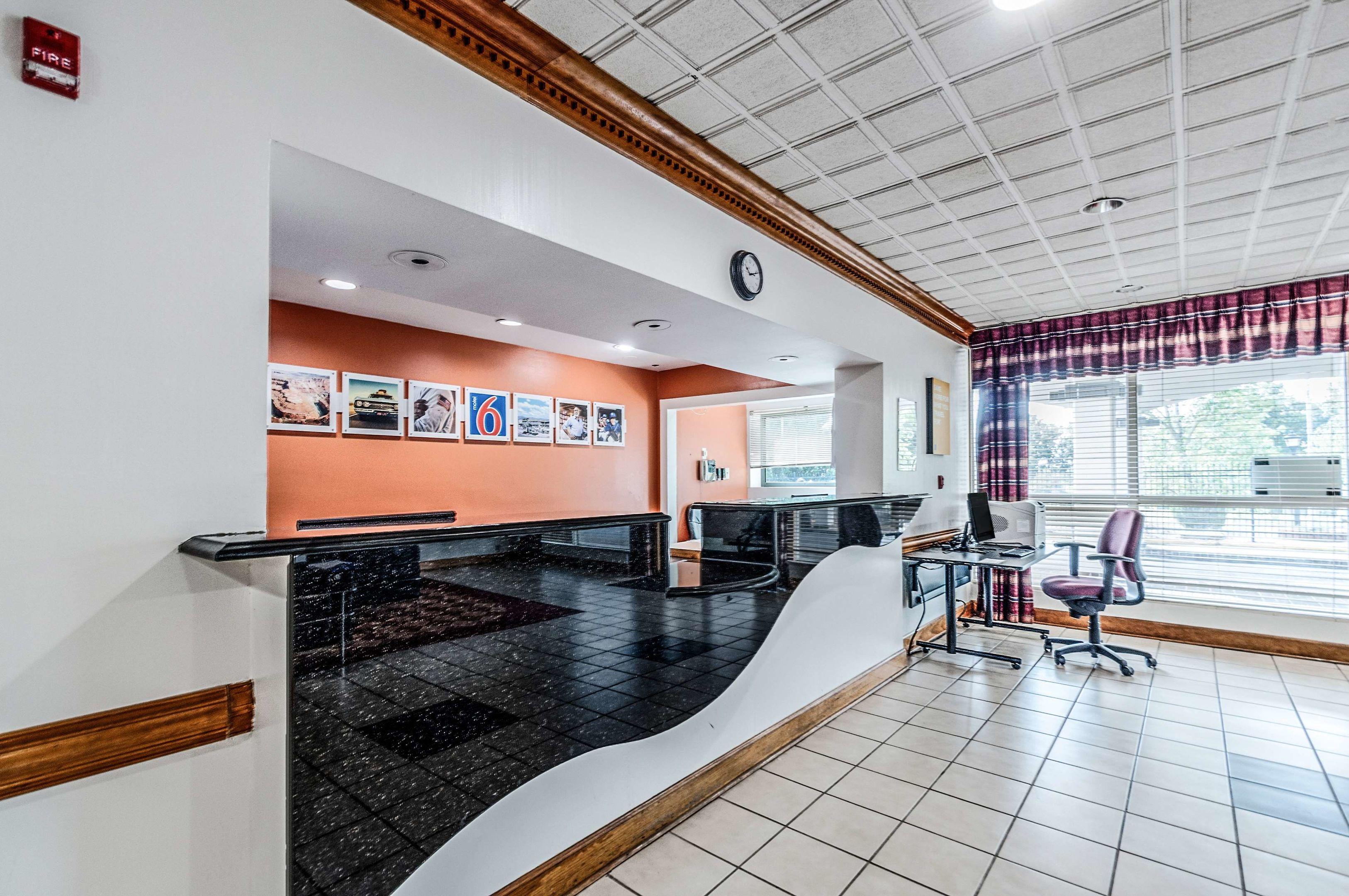 Motel 6 Dumfries — photo 4