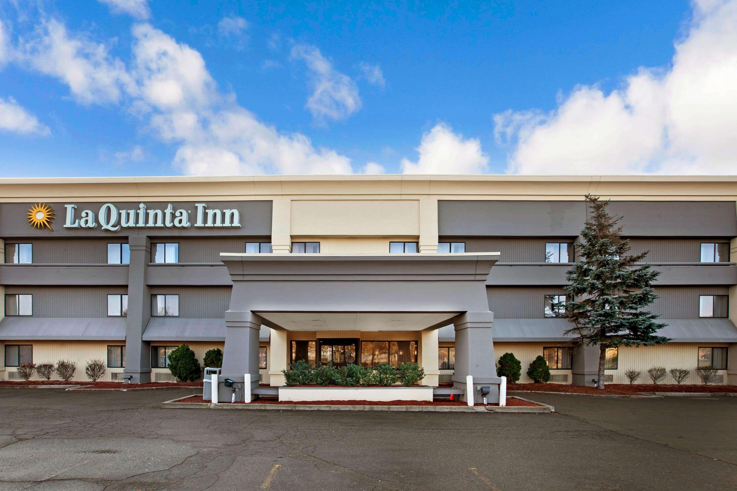 La Quinta Inn & Suites Detroit Canton — photo 5