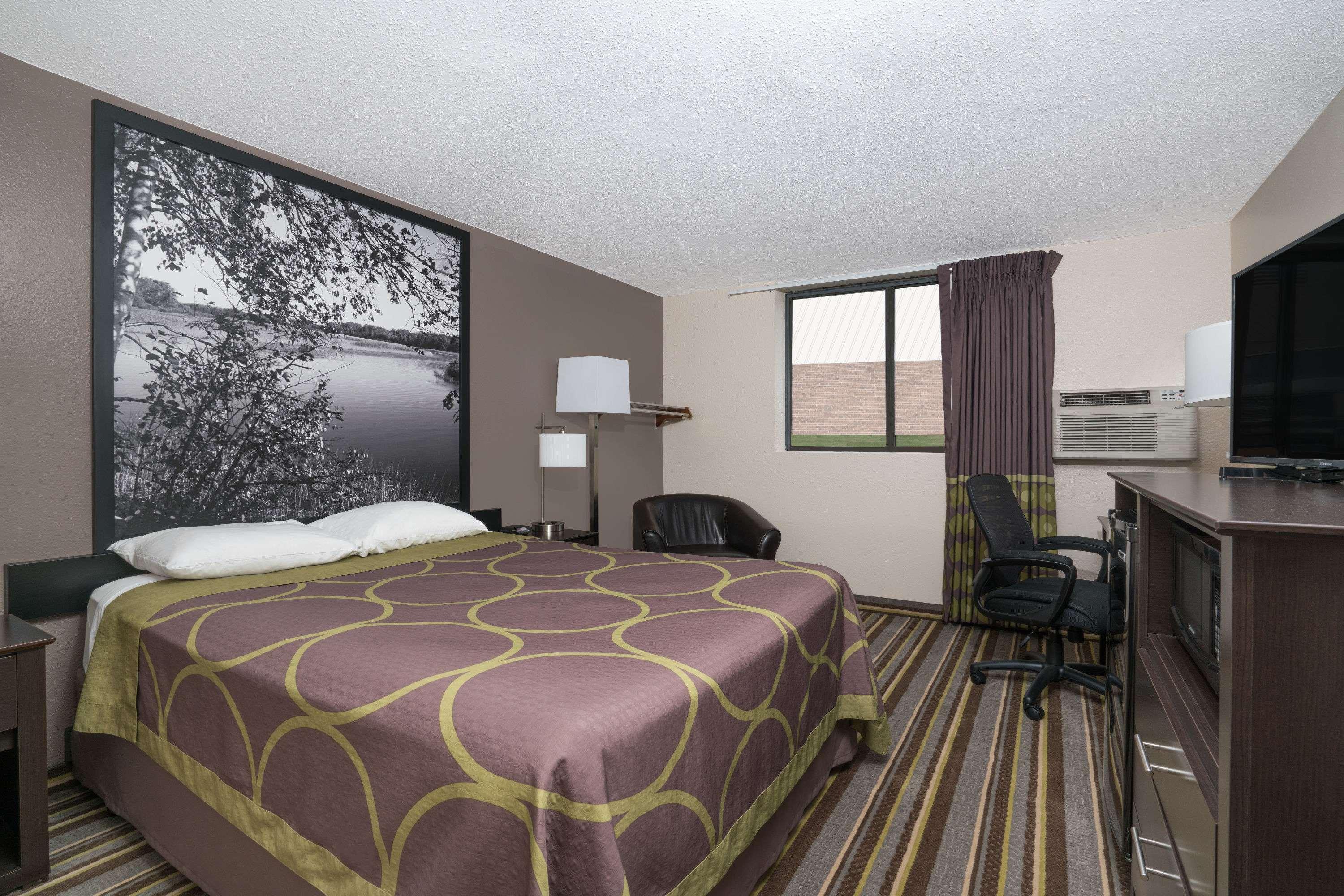 Super 8 by Wyndham Willmar — photo 4