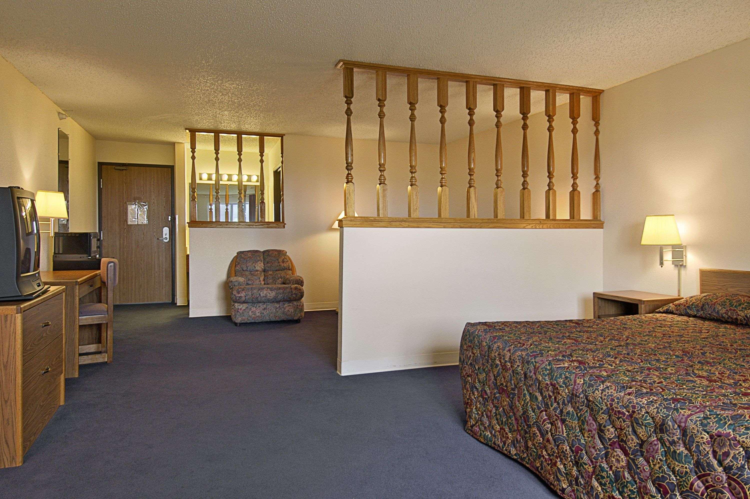 Super 8 by Wyndham Pendleton — photo 3