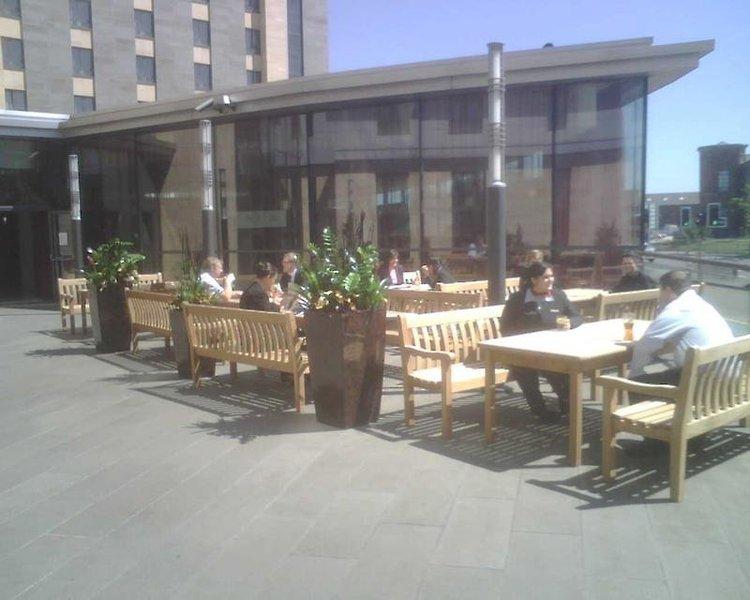 Clayton Hotel Leeds — photo 4