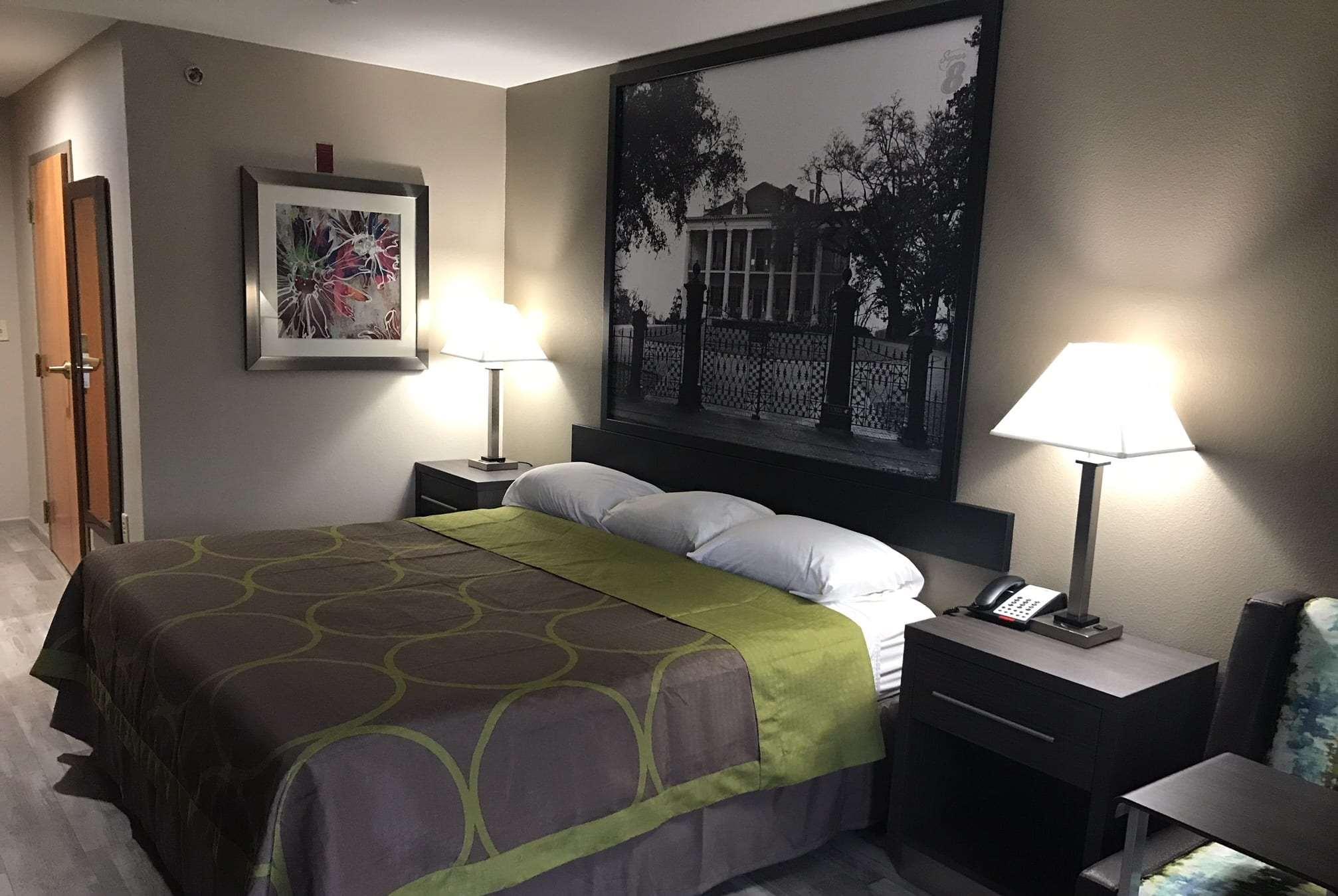 Super 8 by Wyndham Pascagoula — photo 4