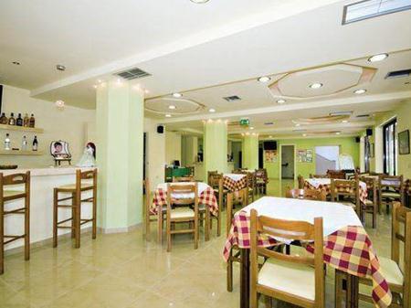 Tzevenos Hotel & Apts — photo 4