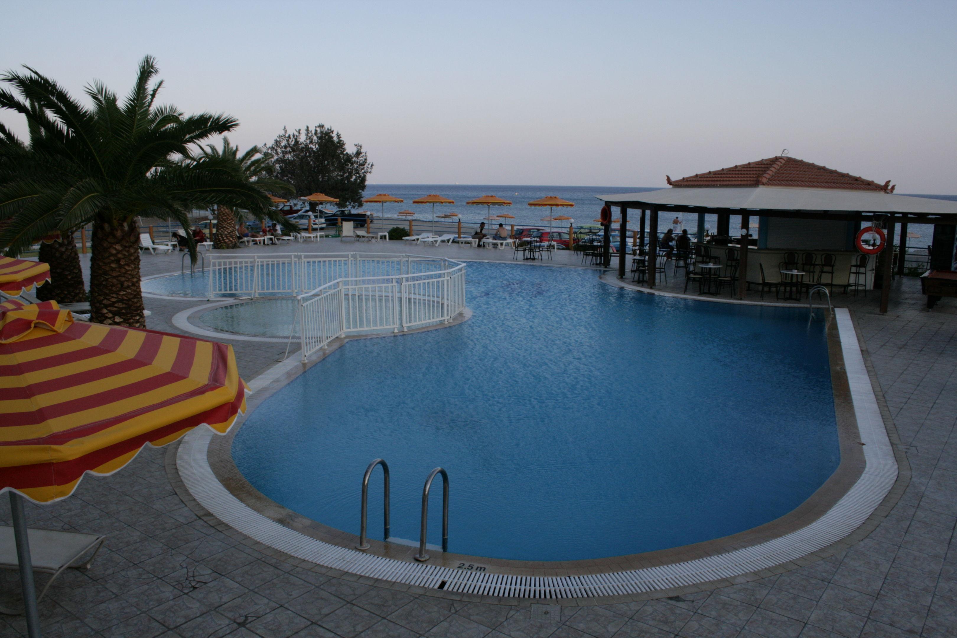 Kamari Plus Hotels — photo 4