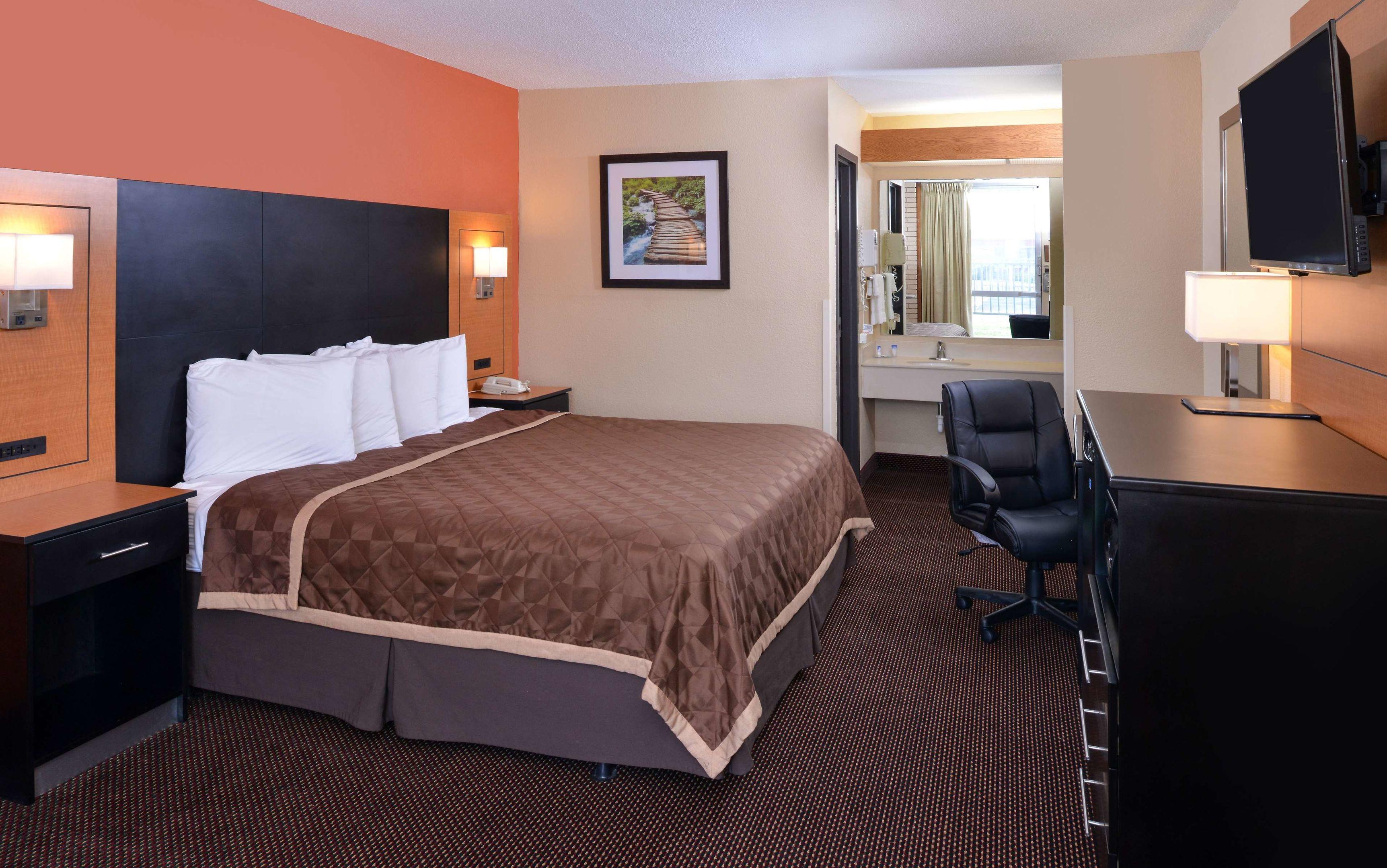 Americas Best Value Inn - Collinsville / St. Louis — photo 4