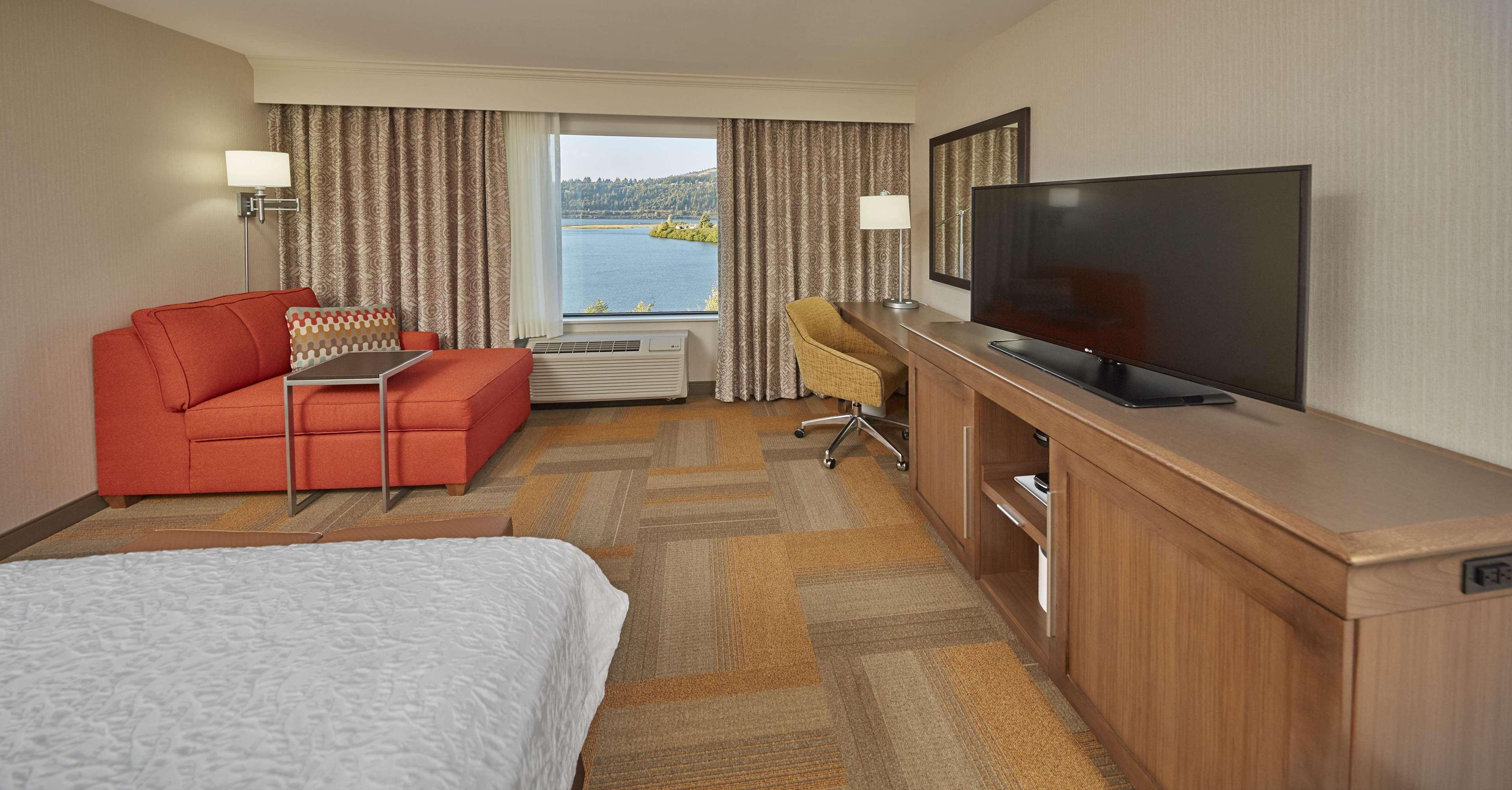 Hampton Inn & Suites Hood River — photo 4