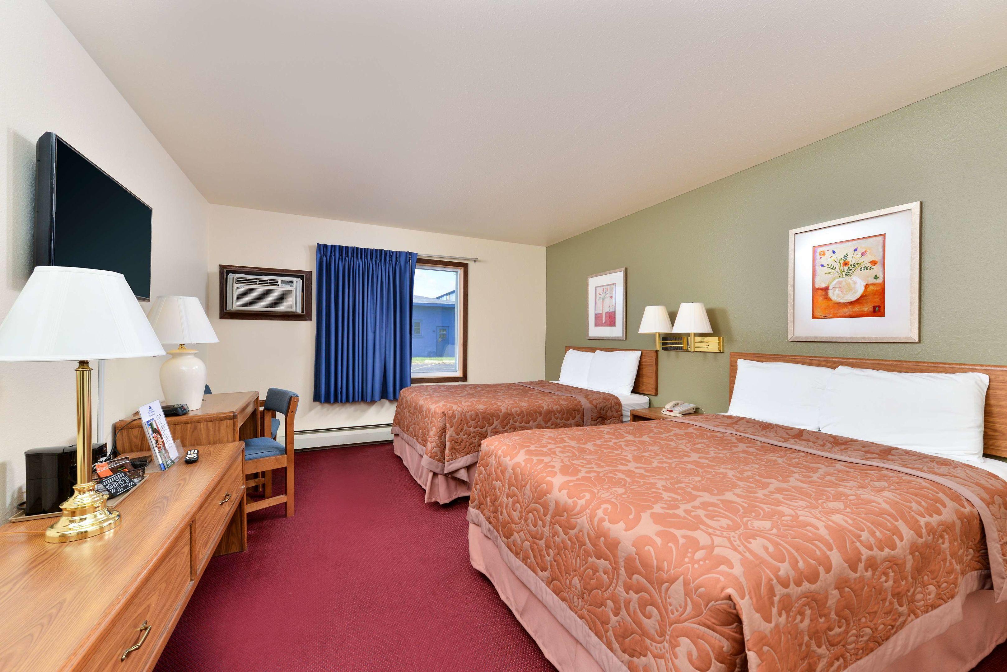 Americas Best Value Inn Staples — photo 3
