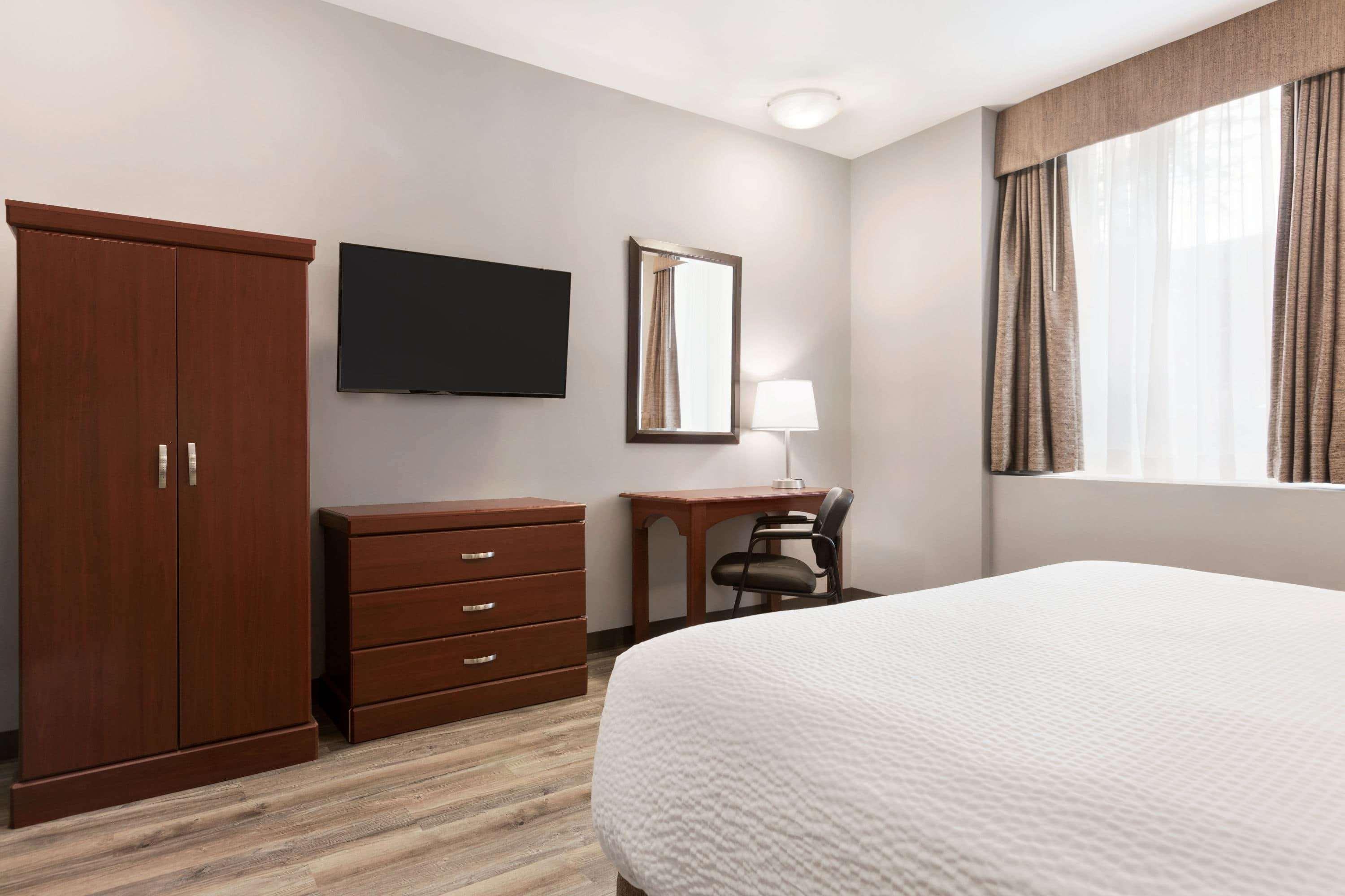 Days Inn Hamilton — photo 4