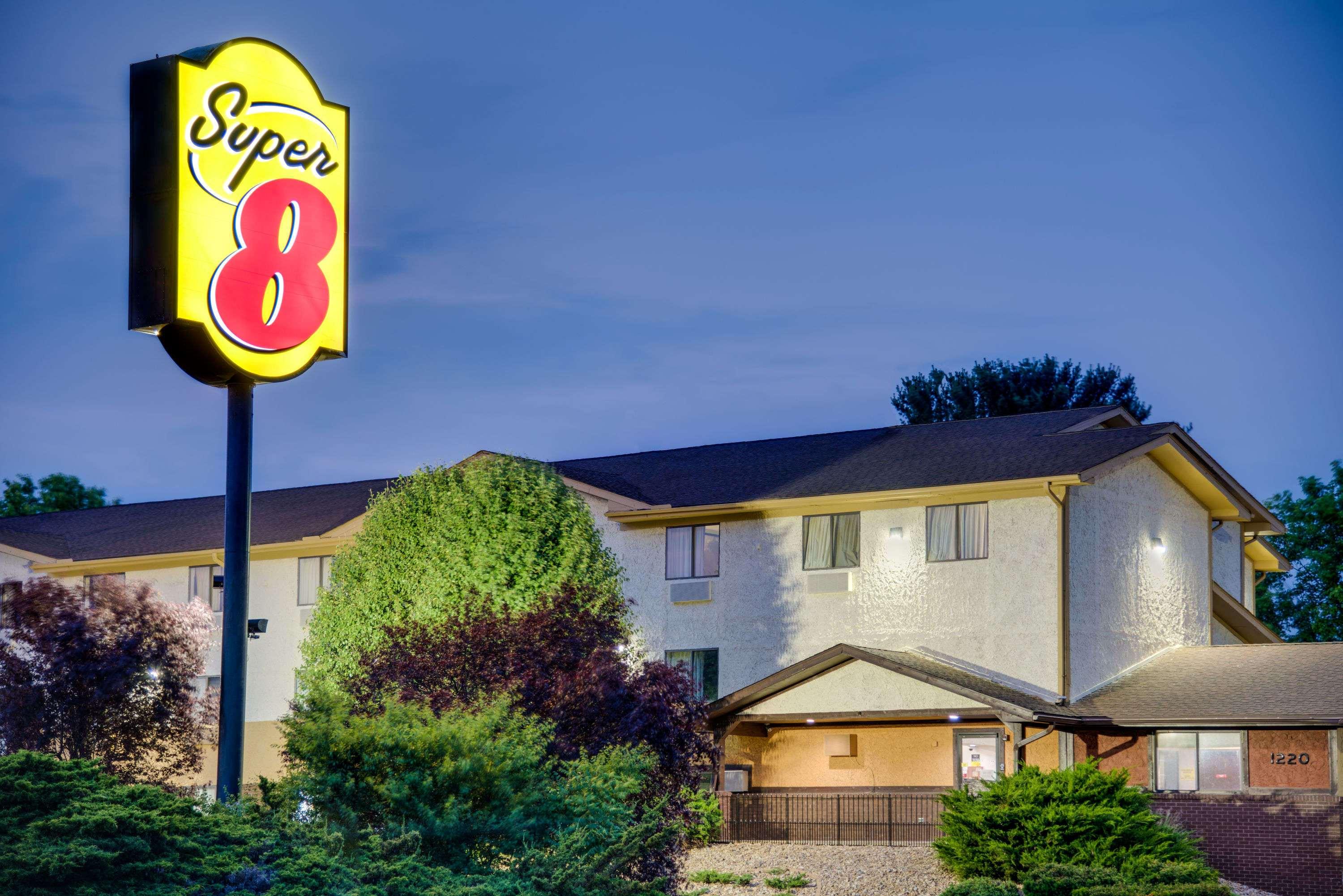 Super 8 by Wyndham Hagerstown — photo 3