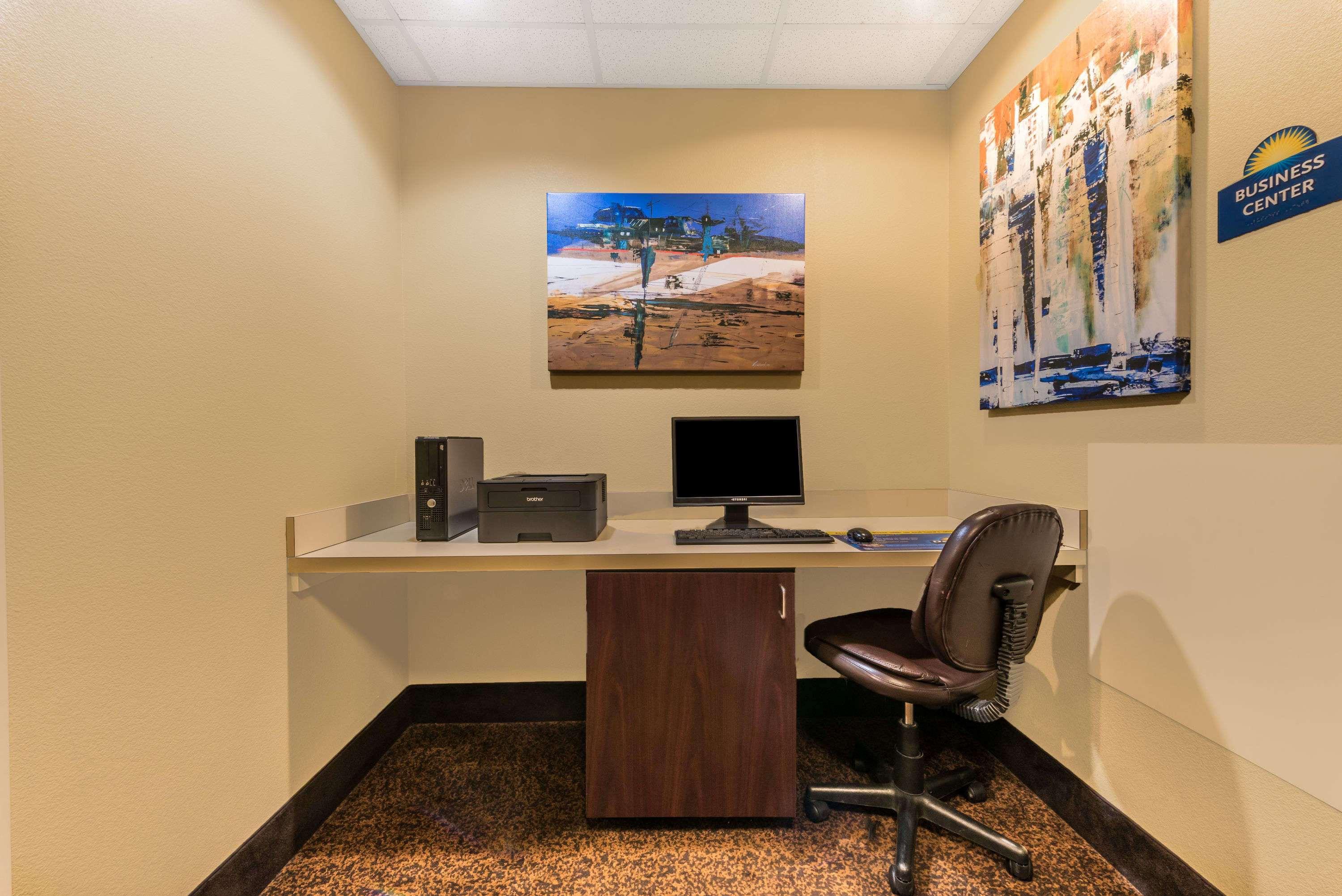 Days Inn Rockdale Texas — photo 4