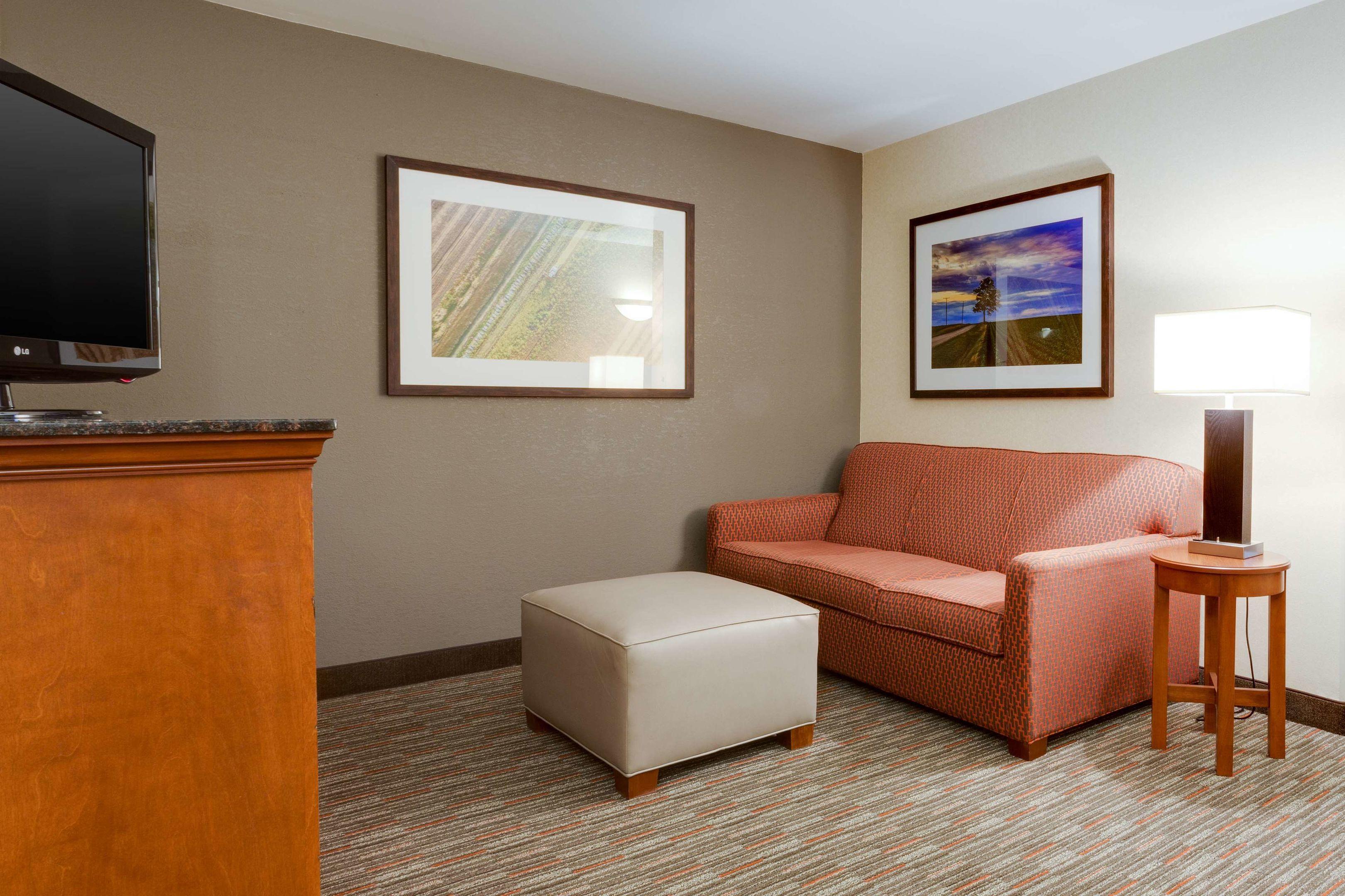 Drury Inn & Suites Greenville — photo 3