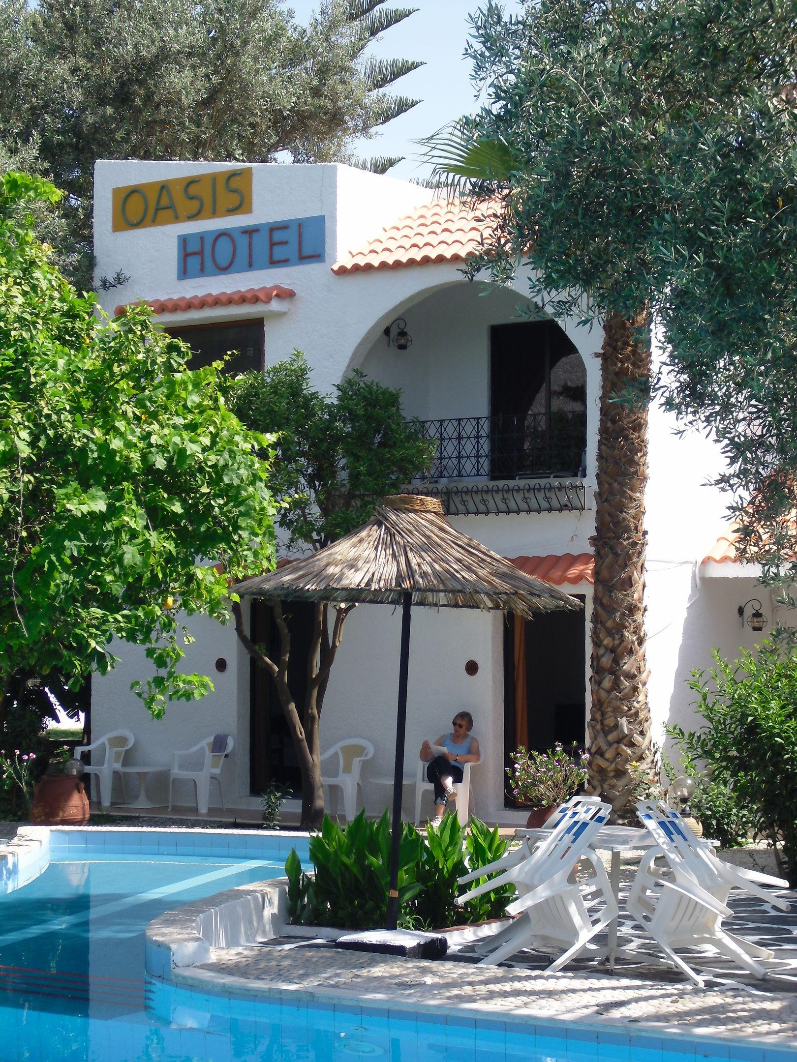 Oasis Hotel Bungalows — photo 5