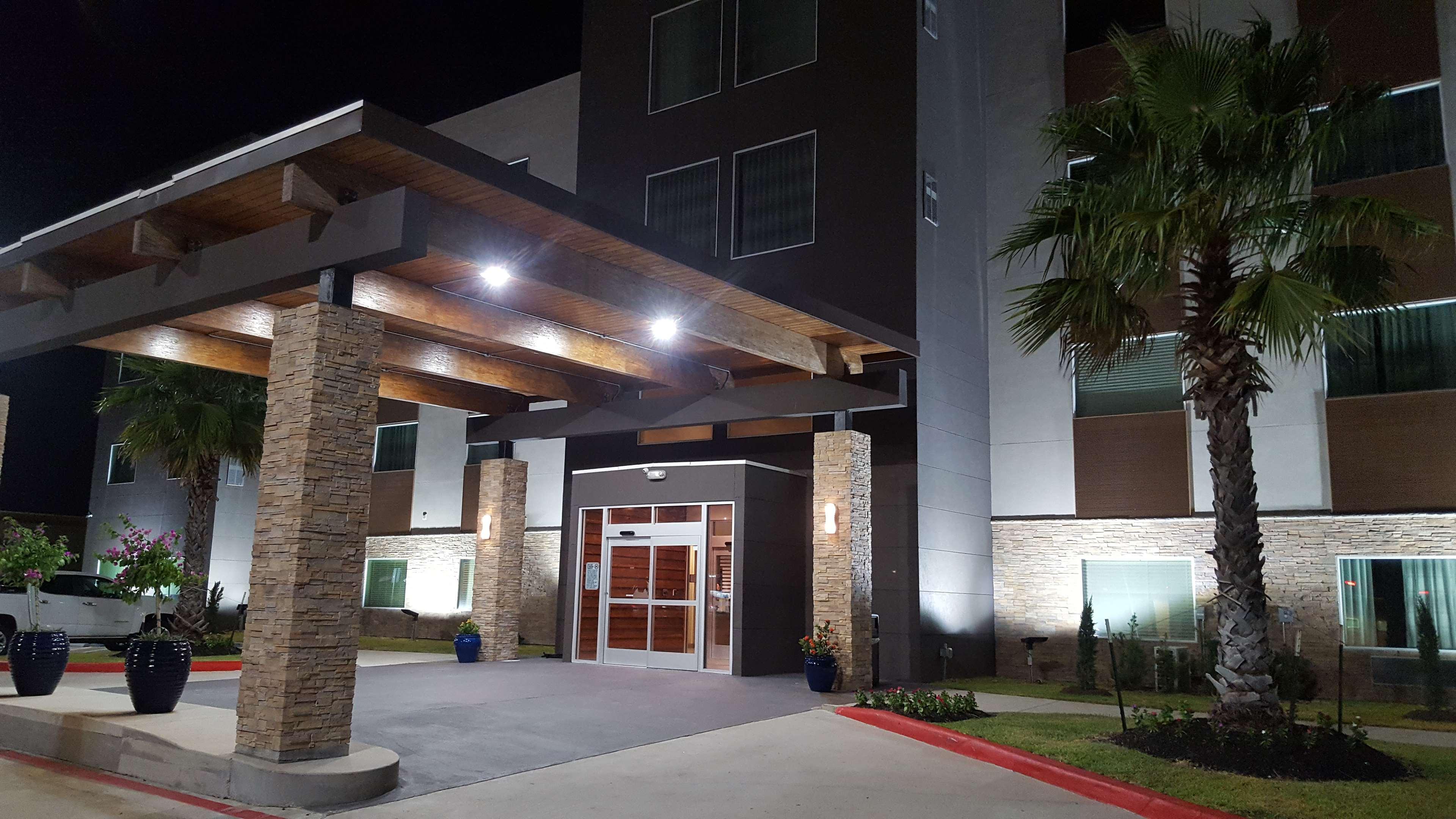 Best Western Plus Westheimer-Westchase Inn & Suites — photo 4