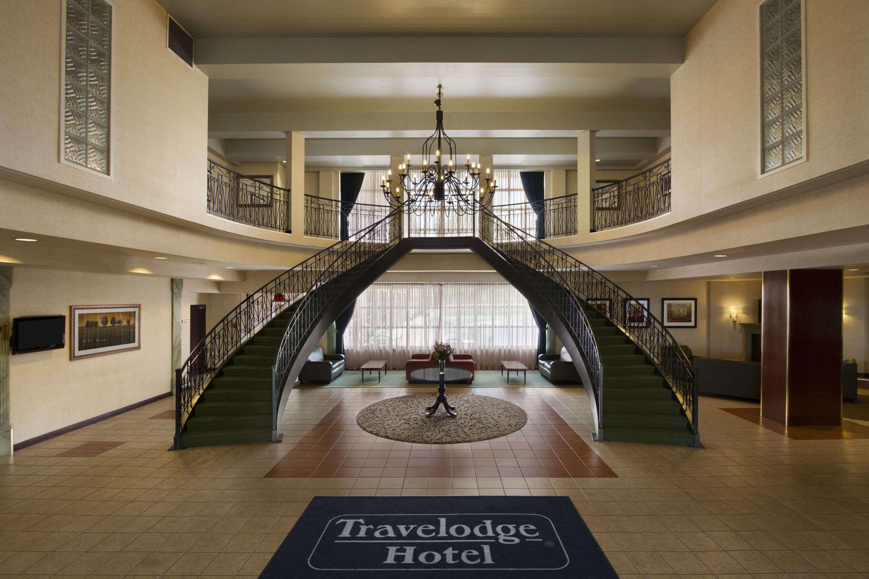 Travelodge Hotel by Wyndham Montreal Airport — photo 5