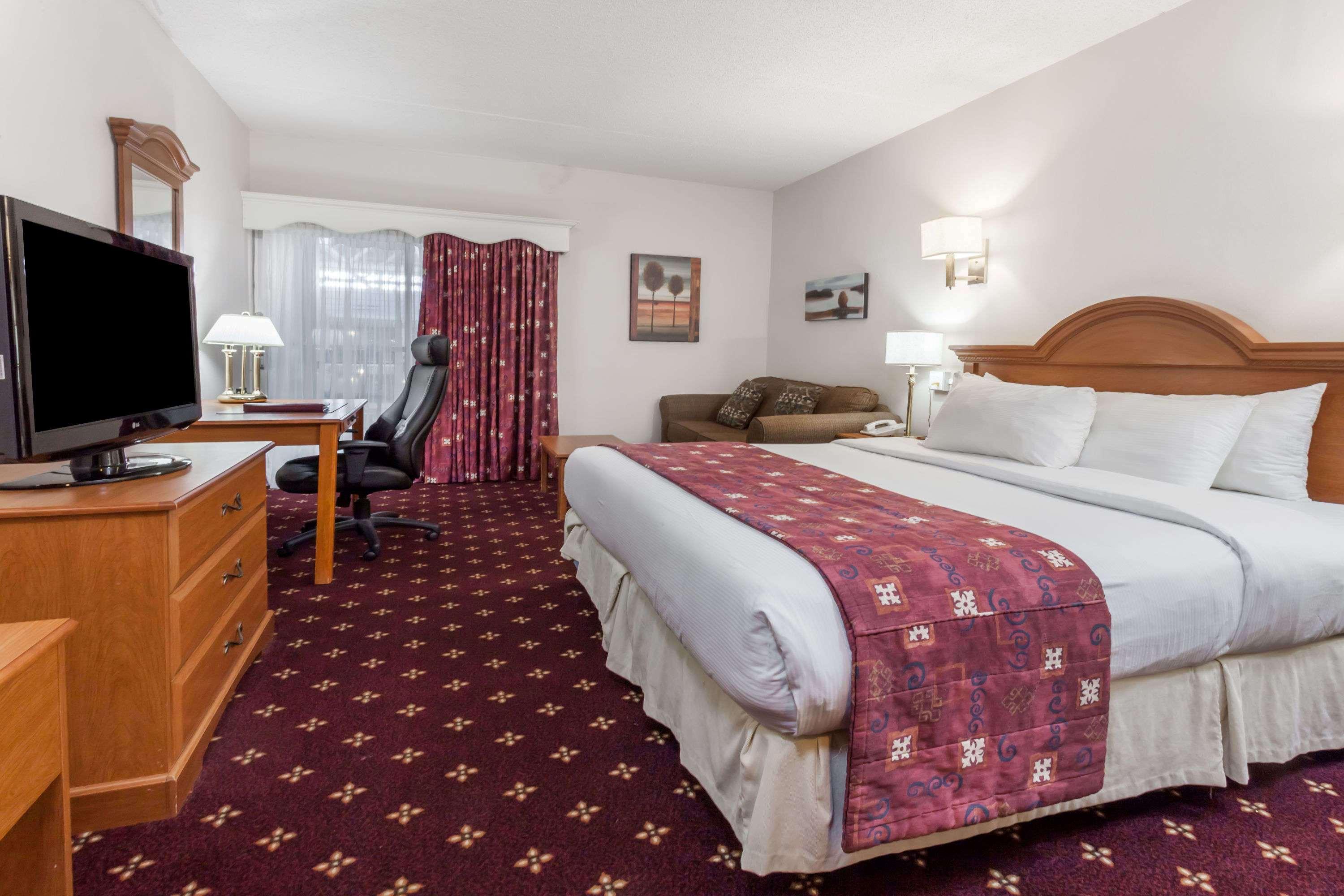 Ramada Fredericton — photo 3