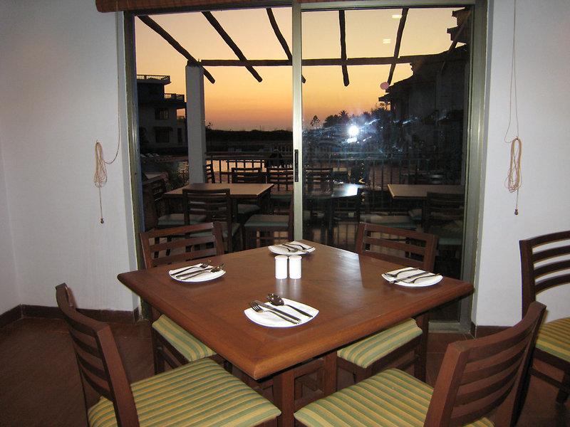 Baywatch Resort — photo 5
