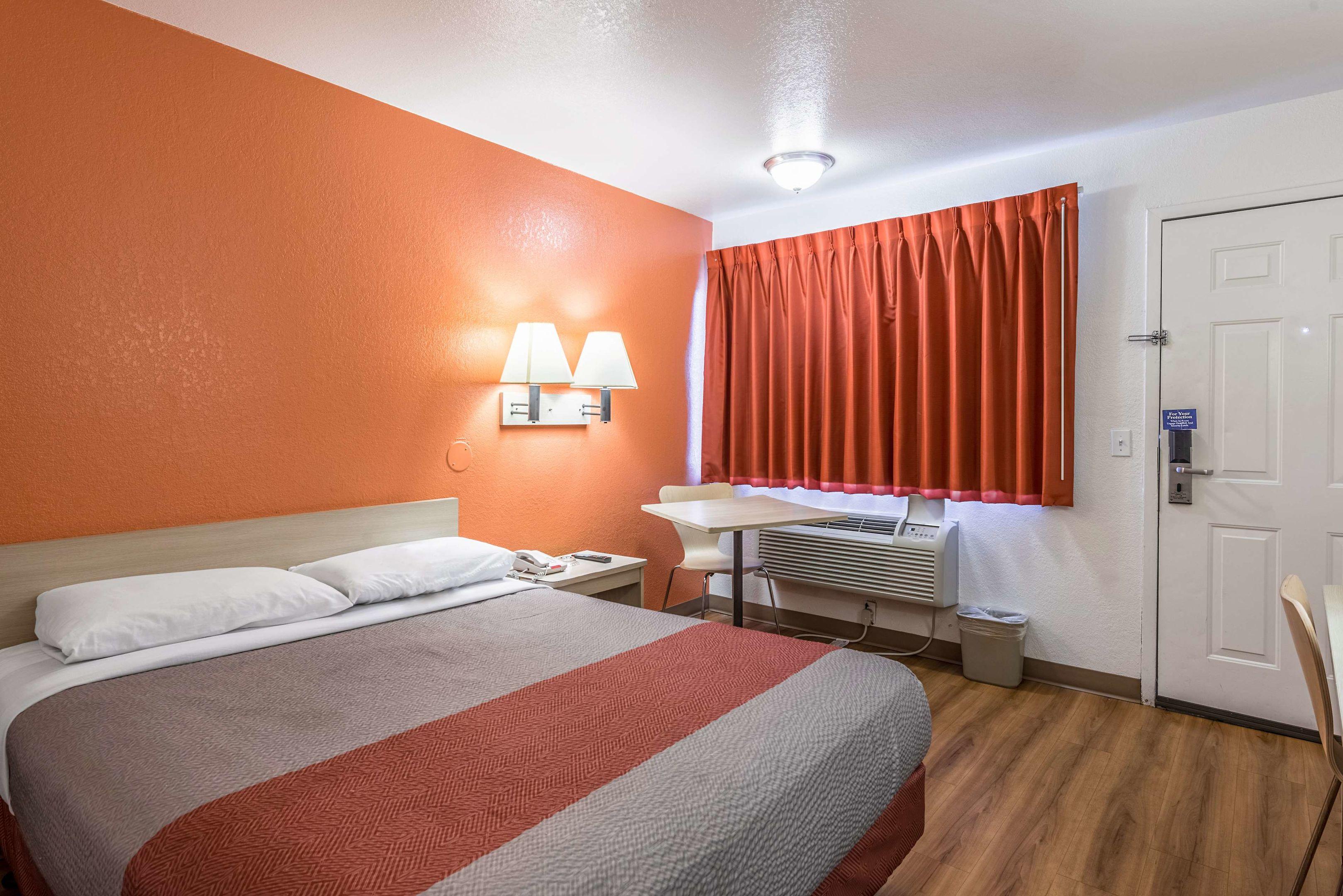Motel 6 Columbus GA — photo 4