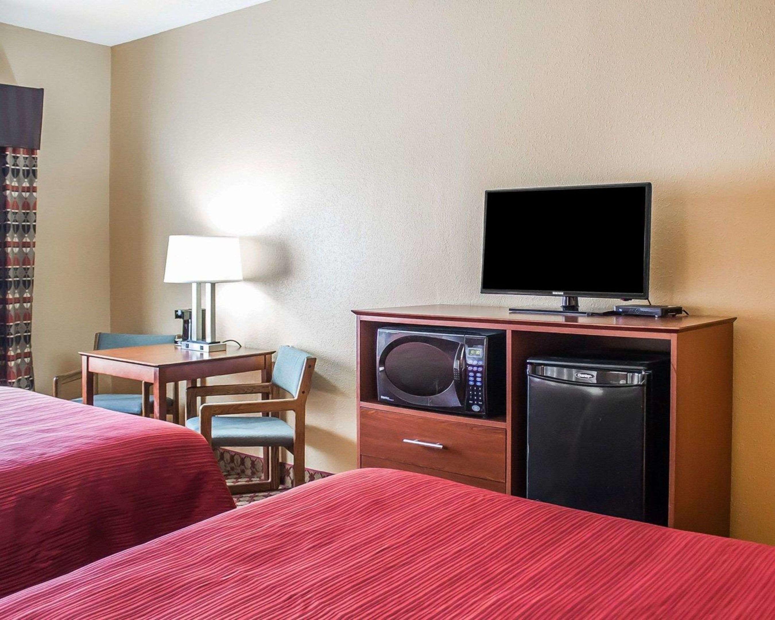 Quality Inn Manitowoc — photo 5
