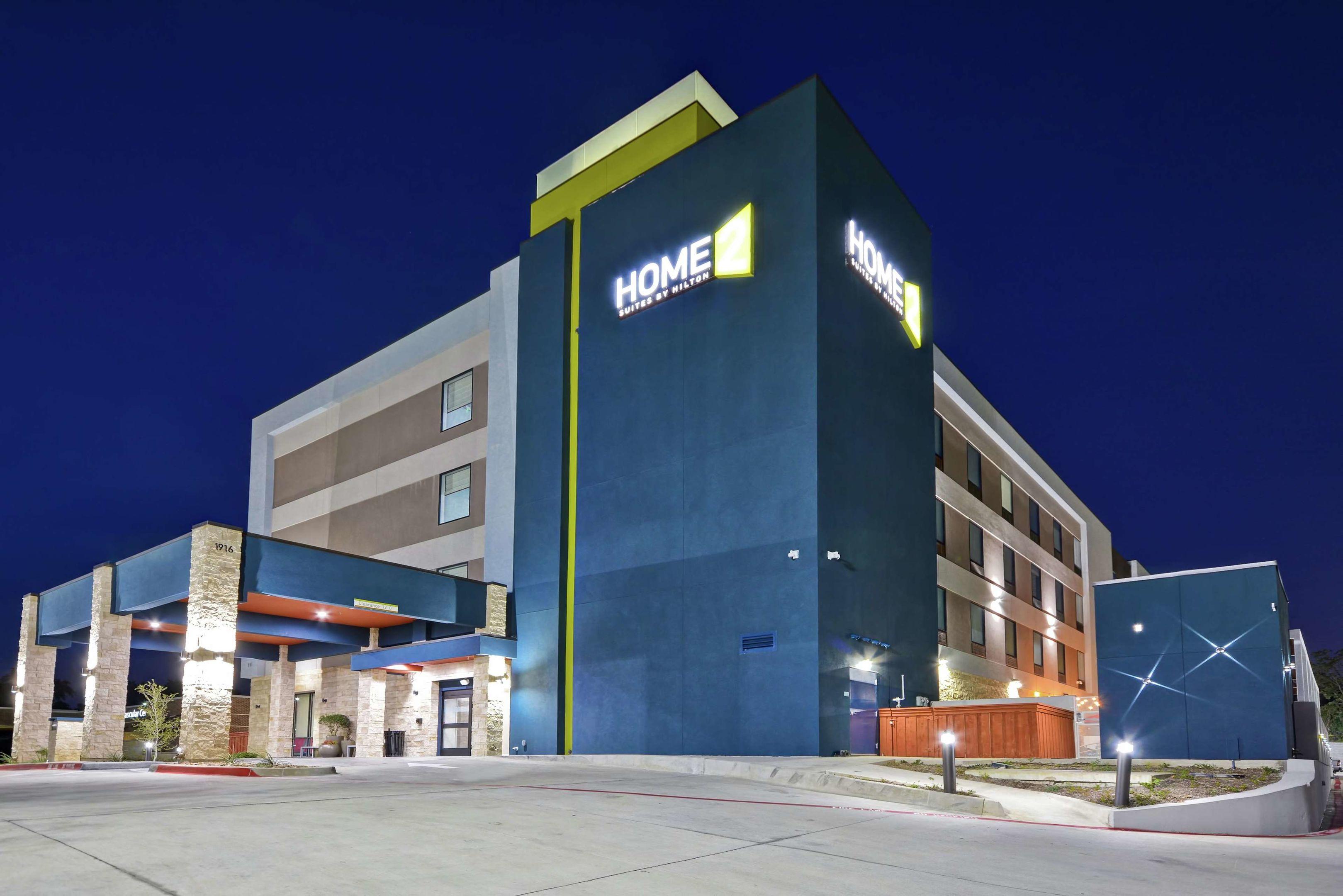 Home2 Suites By Hilton Bedford DFW West — photo 3