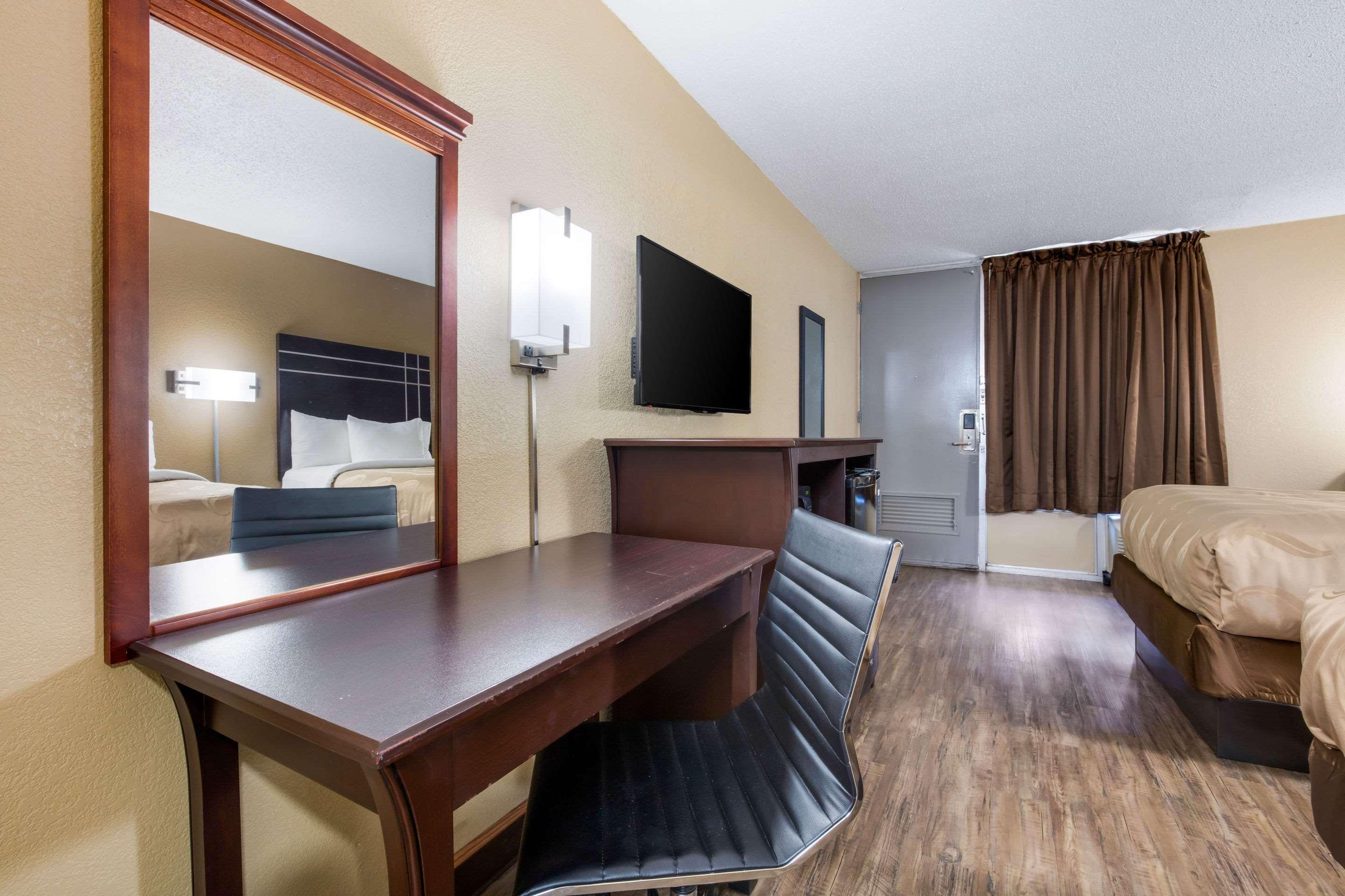 Quality Inn — photo 4