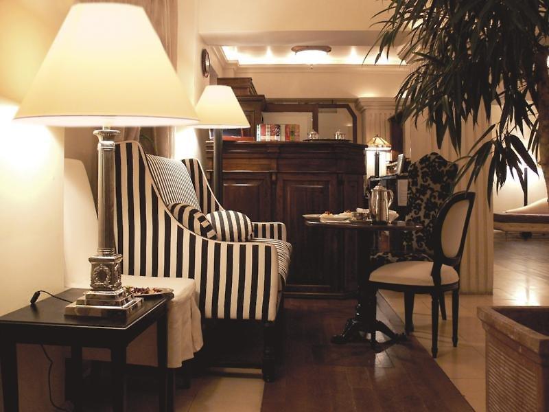 Hotel Arc de Triomphe — photo 3