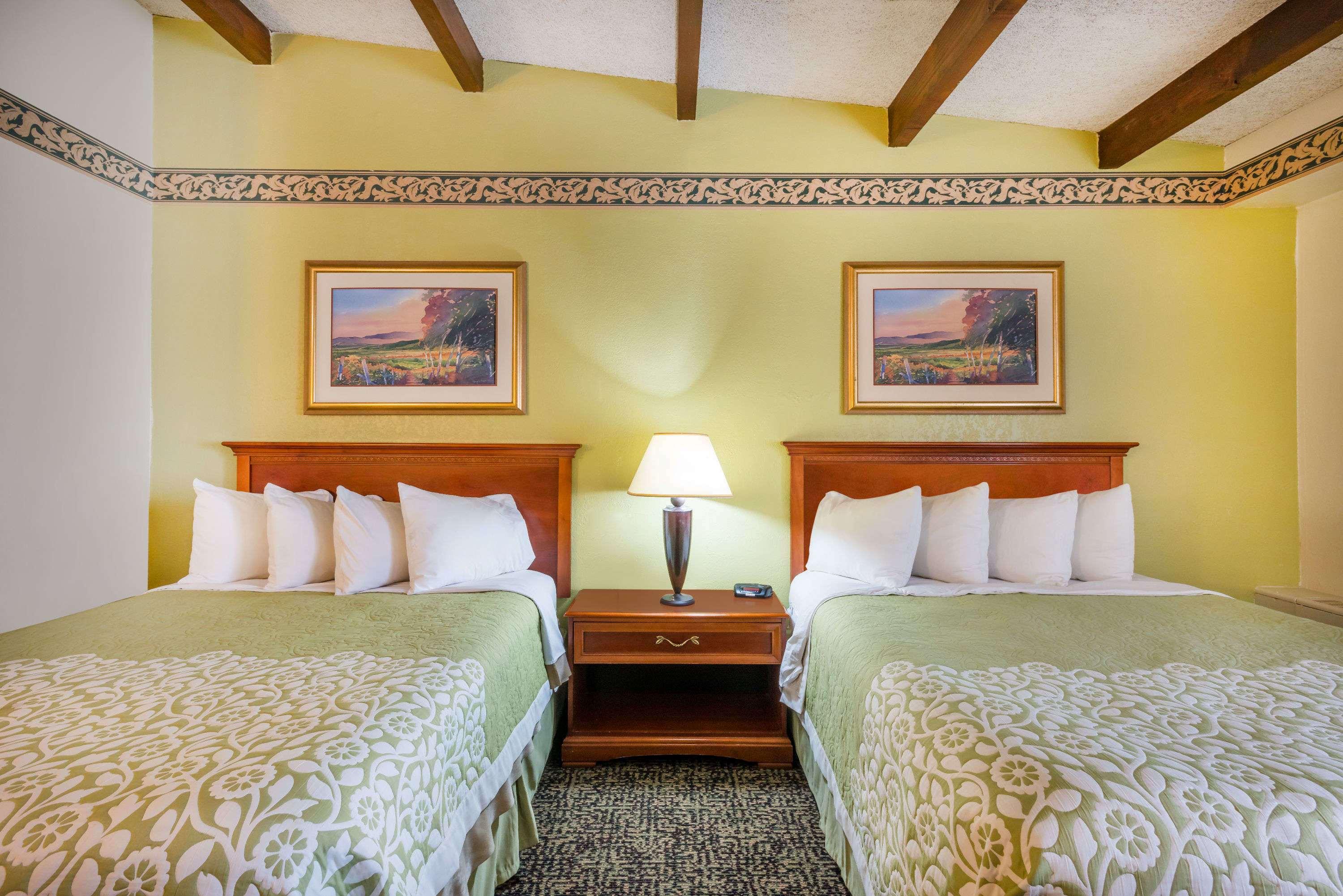 Days Inn Rutland Killington Area — photo 5