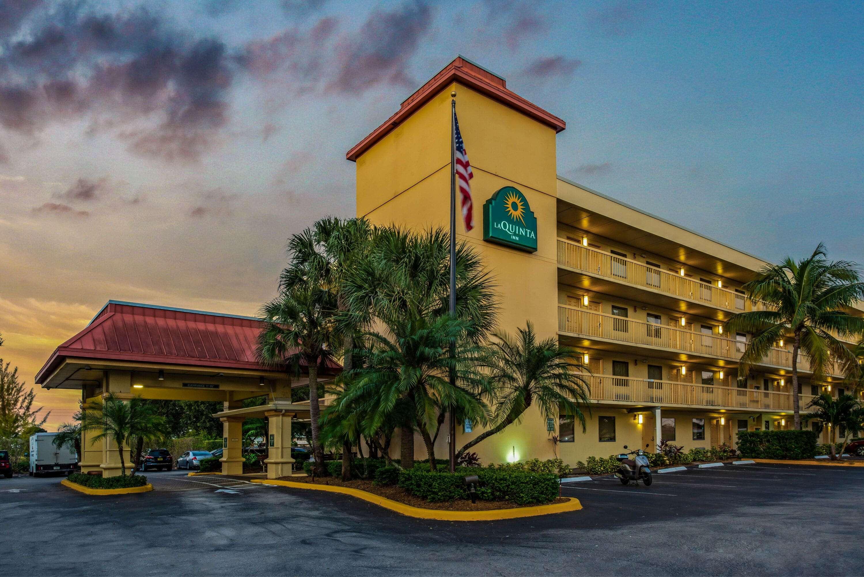 La Quinta Inn by Wyndham West Palm Beach Florida Turnpike — photo 5