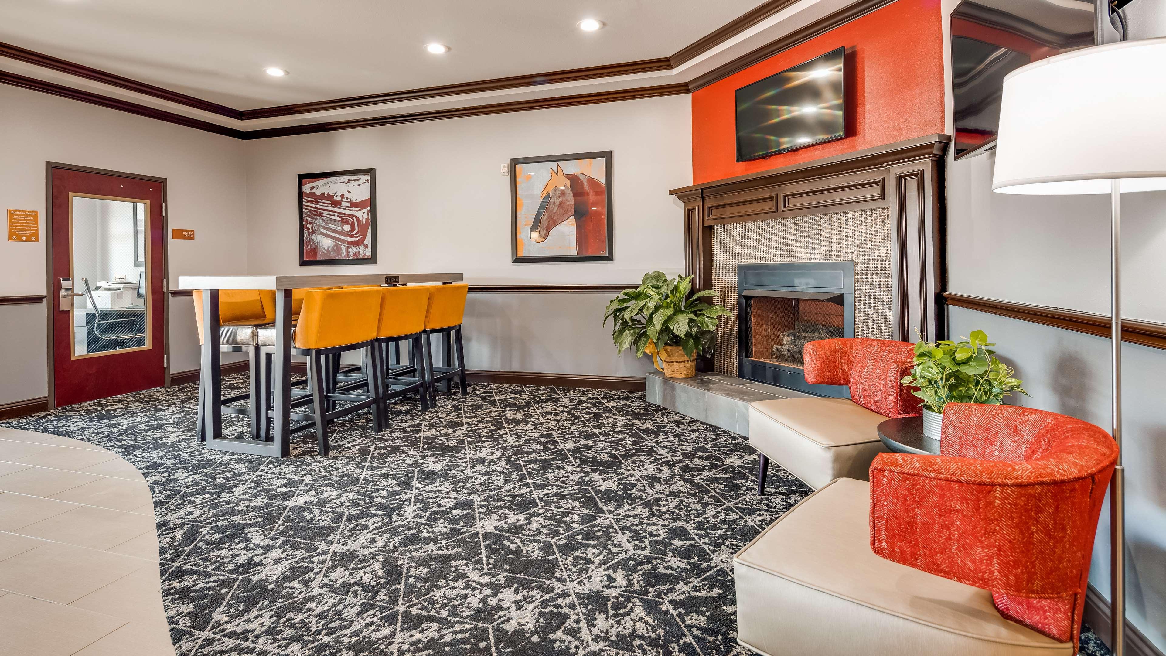 Best Western Carthage Inn & Suites — photo 5