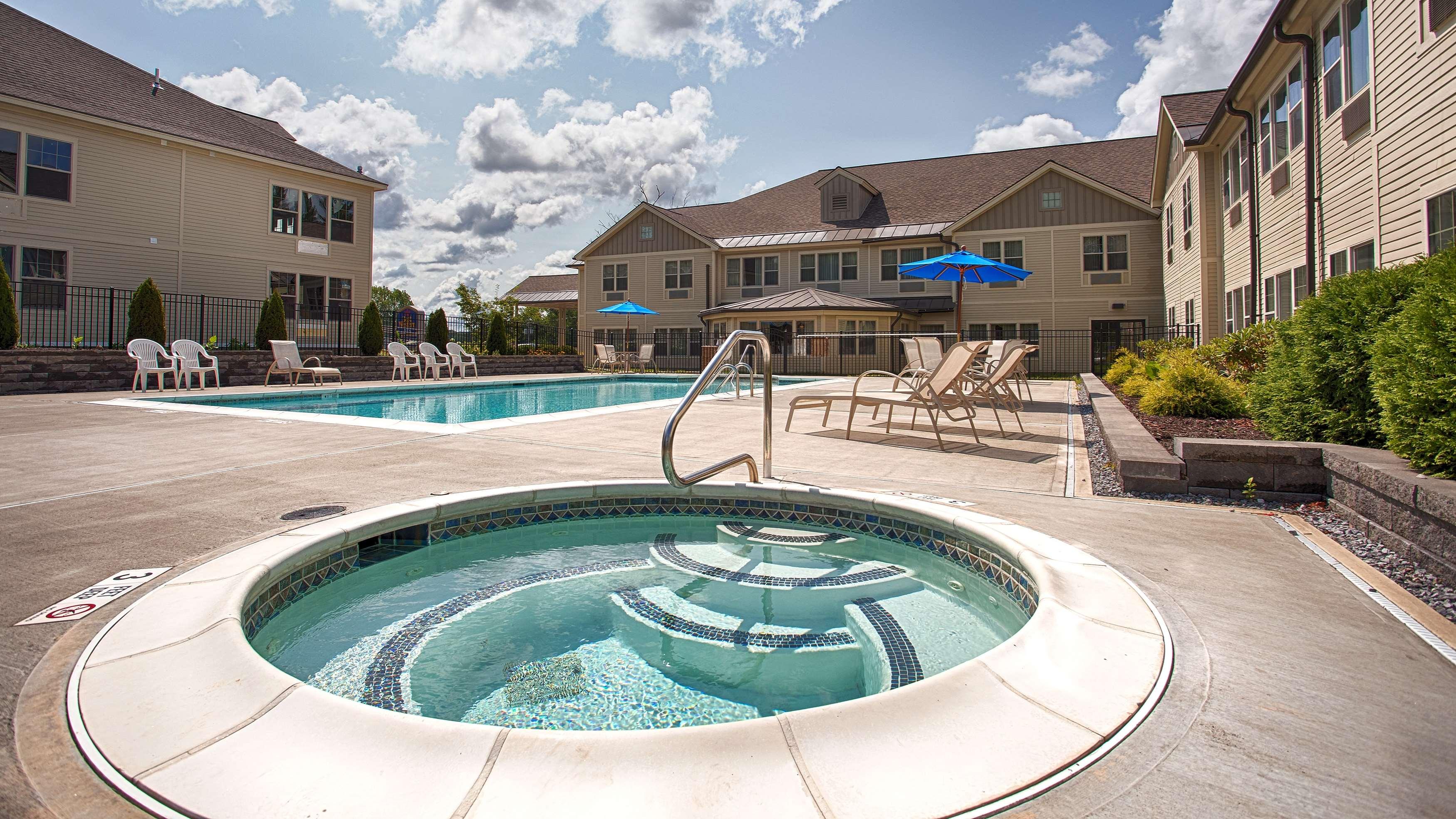 Best Western Plus Saratoga Springs — photo 4