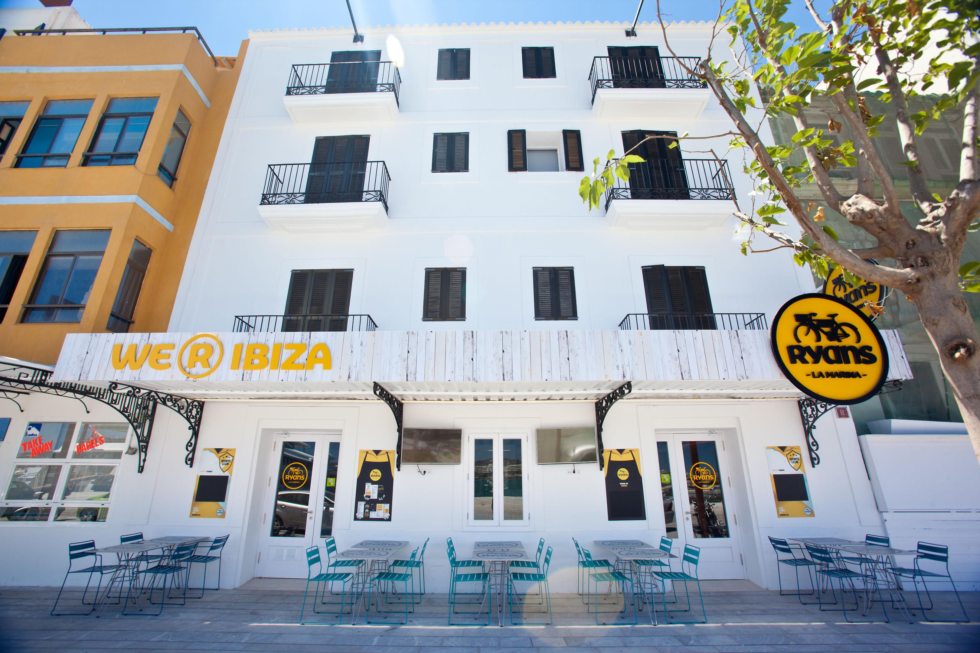 Ryans La Marina — photo 3