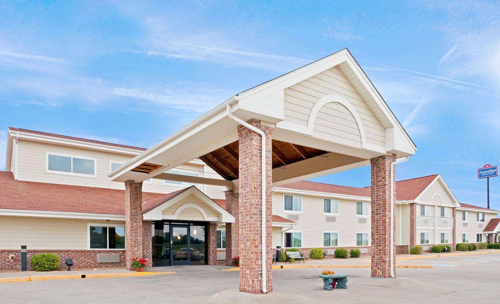 AmericInn by Wyndham Northfield — photo 3
