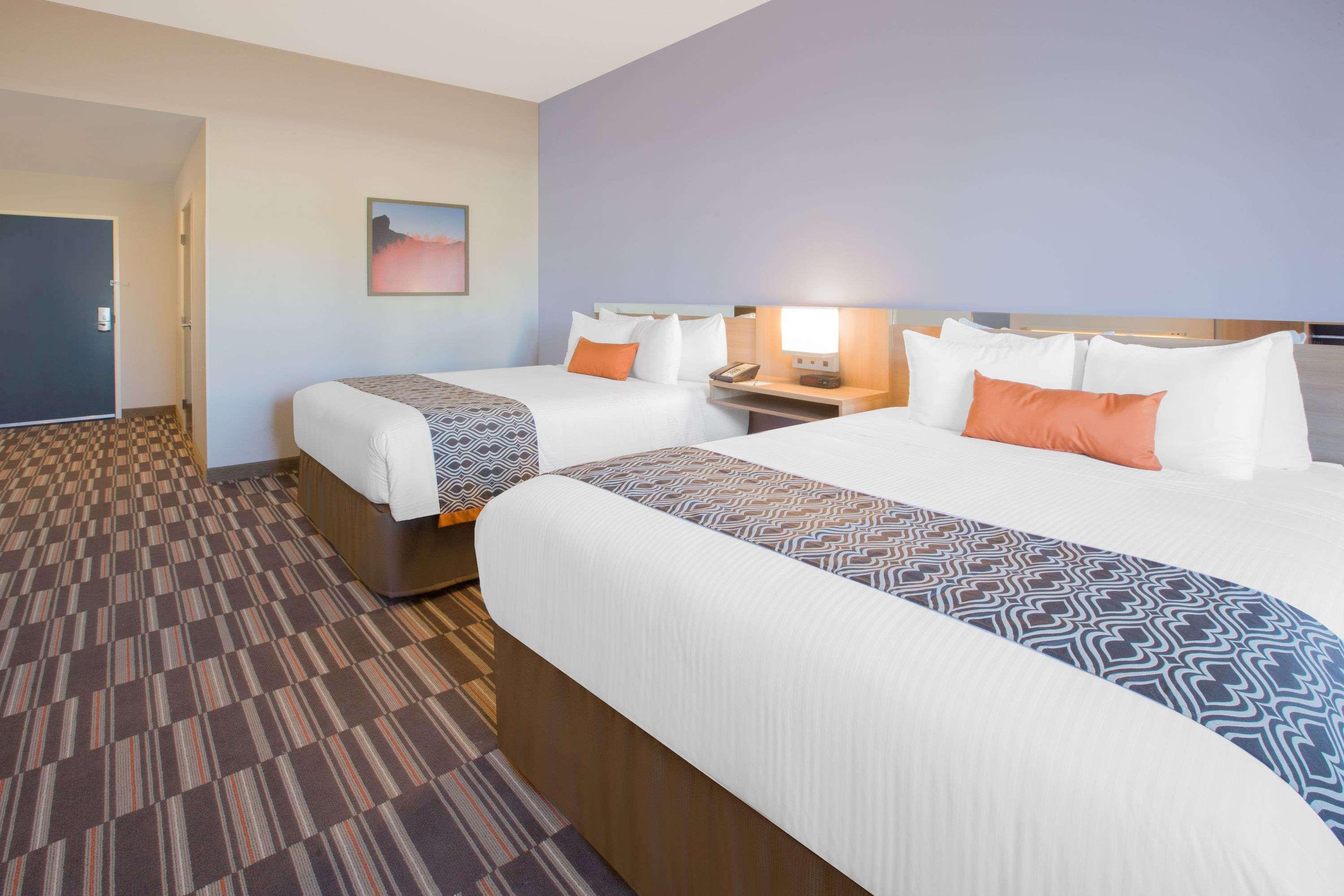 Microtel Inn & Suites by Wyndham Cuauhtemoc — photo 5