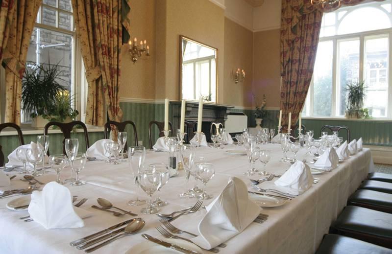 Royal Kings Arms Hotel — photo 4