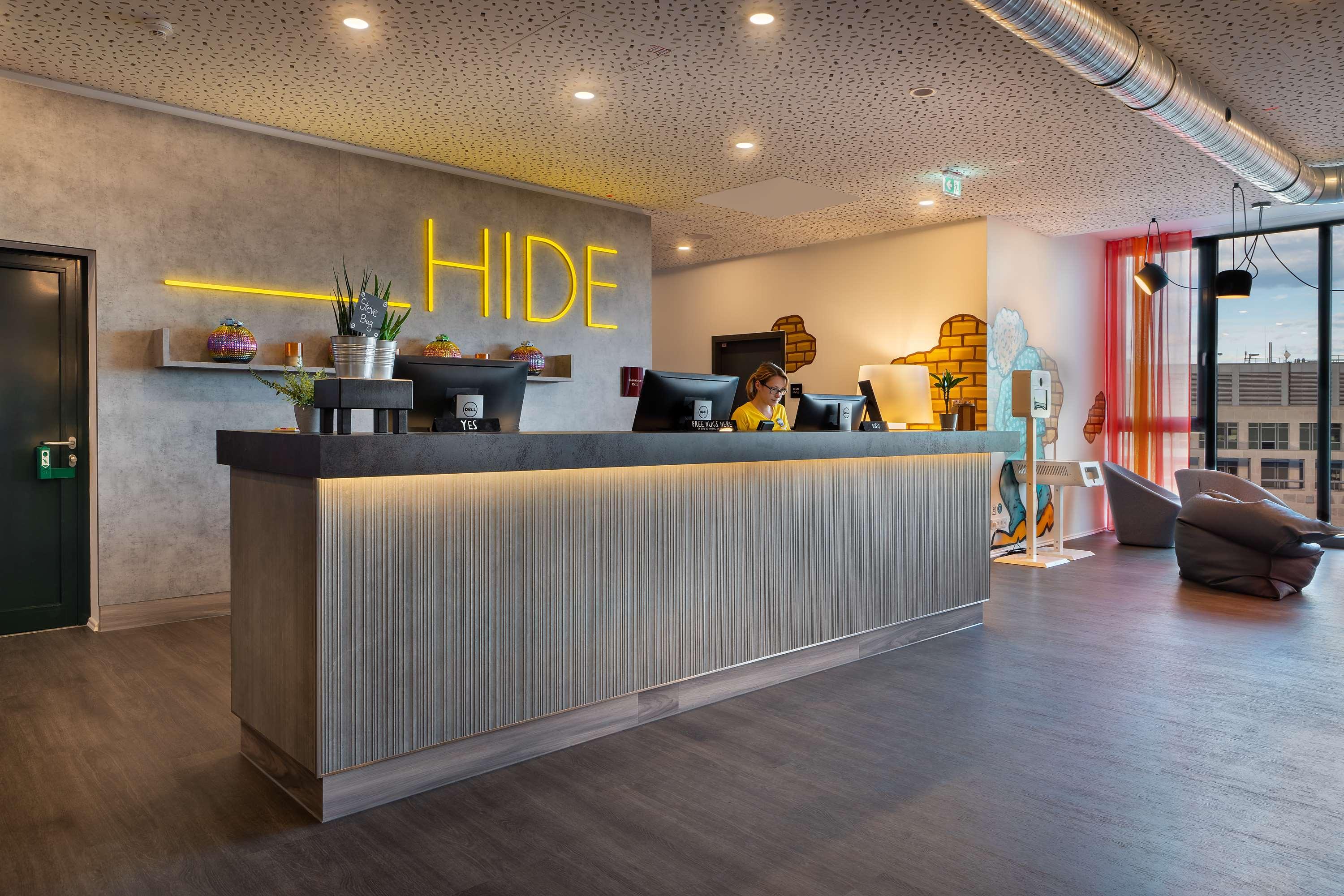 the niu Hide — photo 5