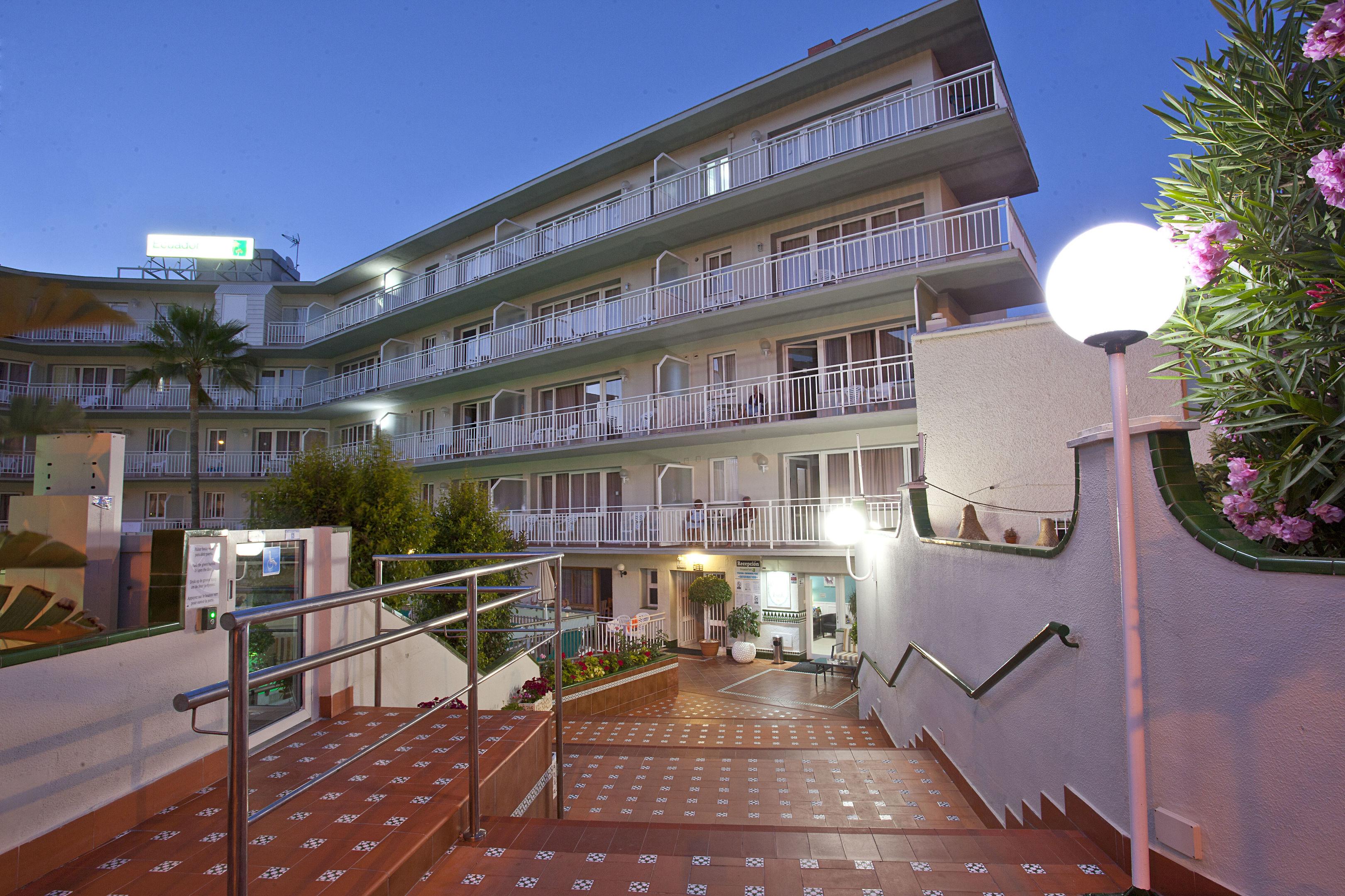 Ecuador Park Apartments — photo 5