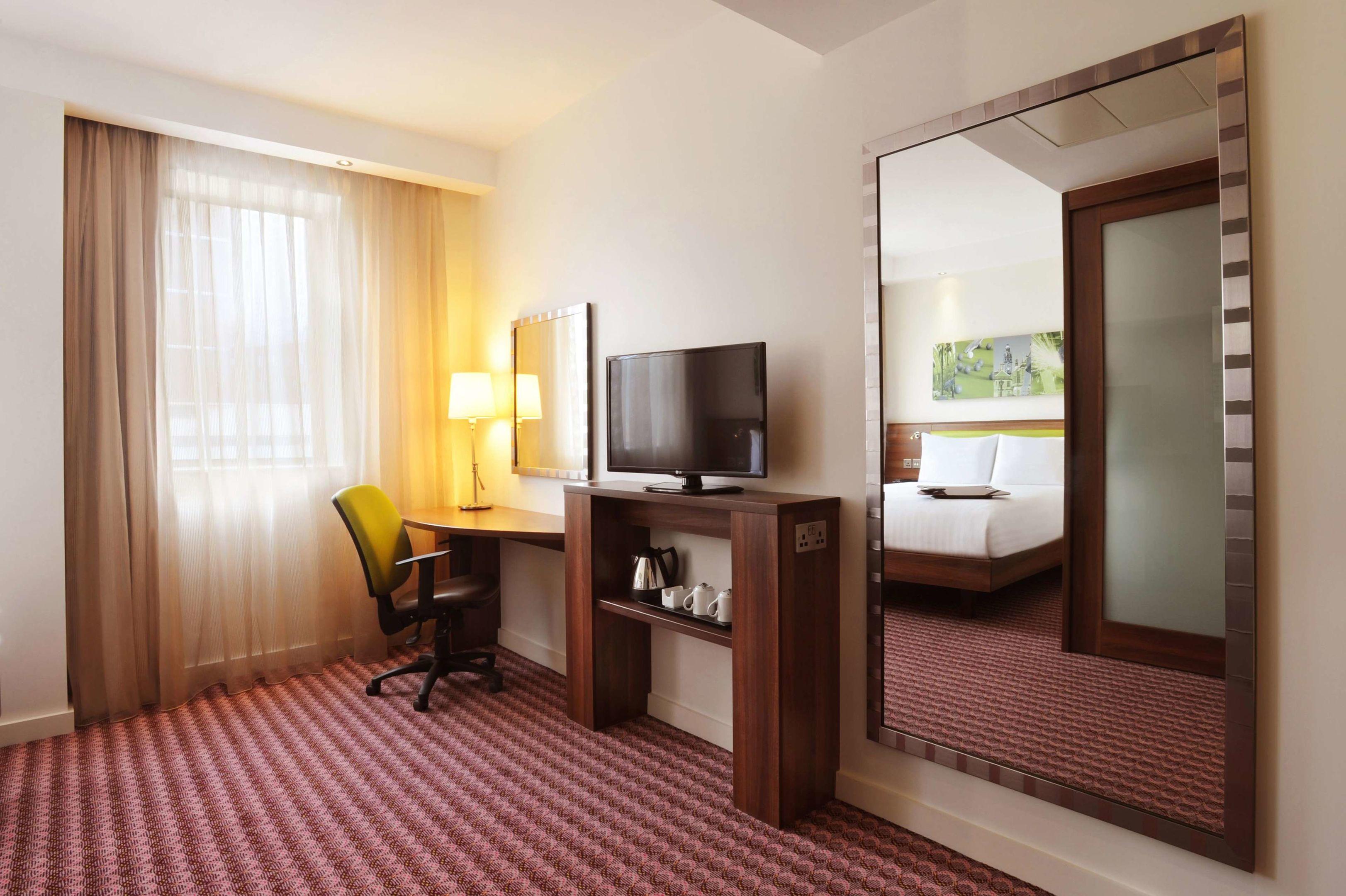 Hampton by Hilton Sheffield — photo 5