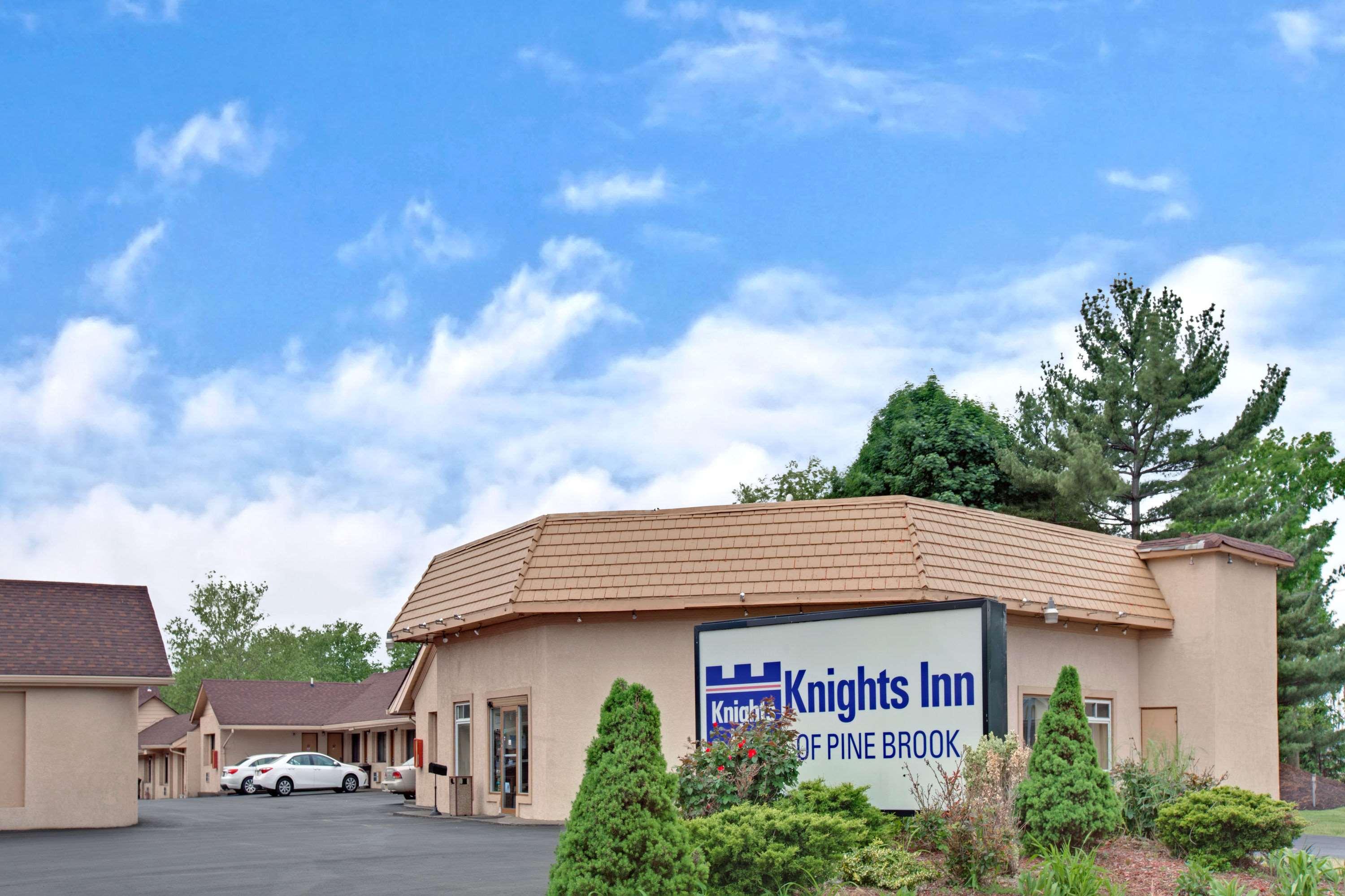Knights Inn Pine Brook — photo 4