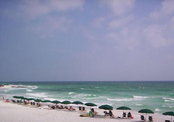 ResortQuest Beach House Condominiums — photo 3