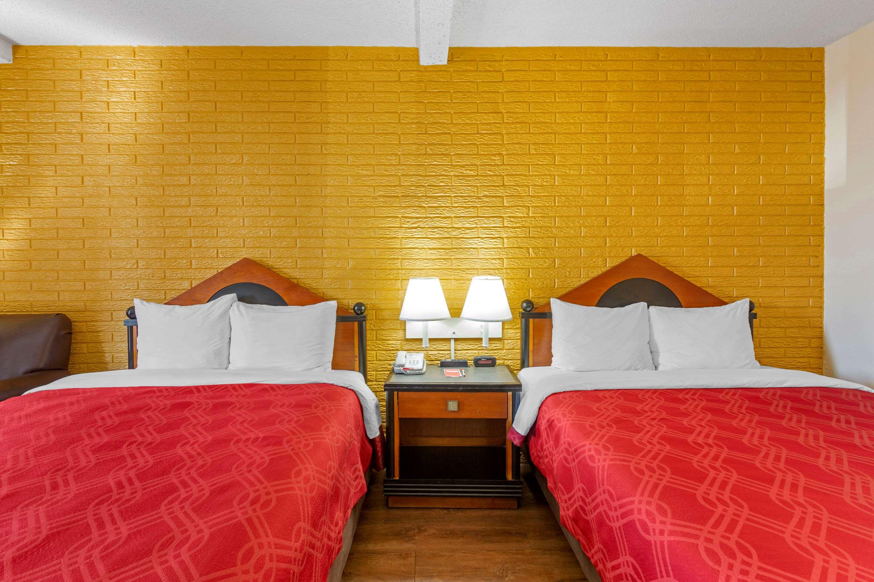 Econo Lodge Summerville — photo 4