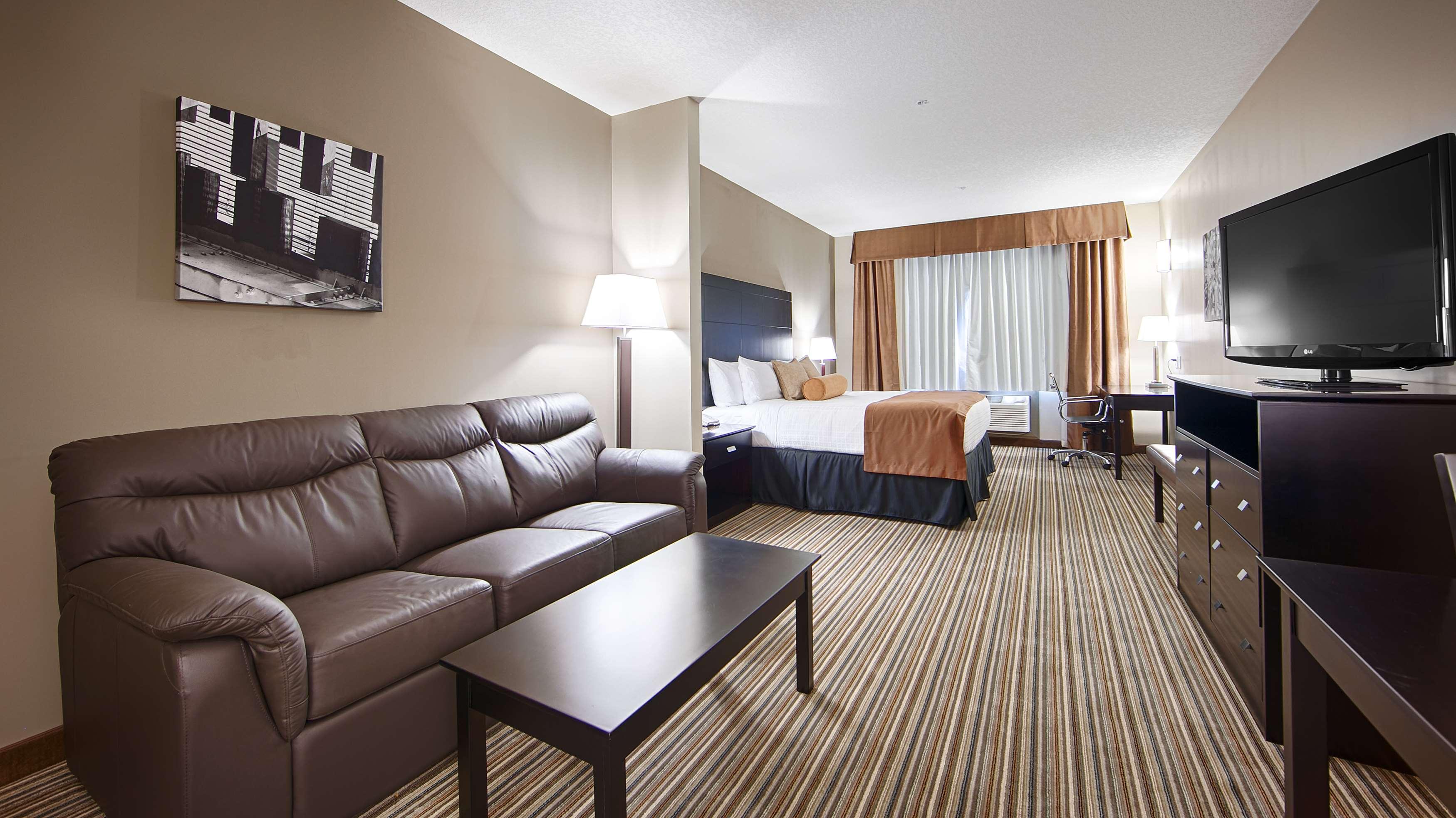 Best Western Plus Peace River Hotel & Suites — photo 4