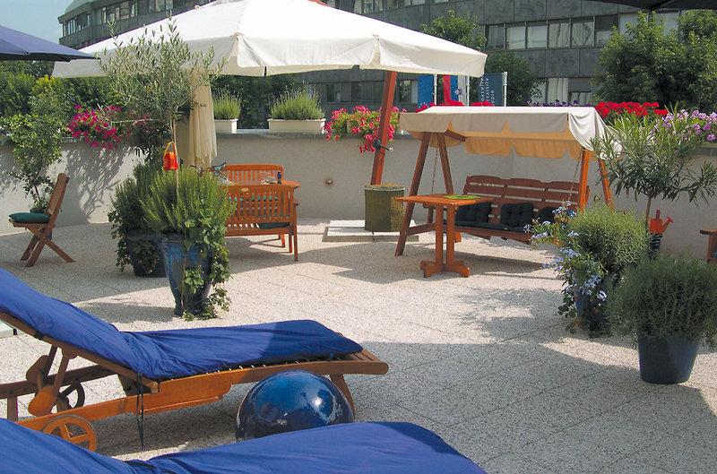 City Hotel Ljubljana — photo 4