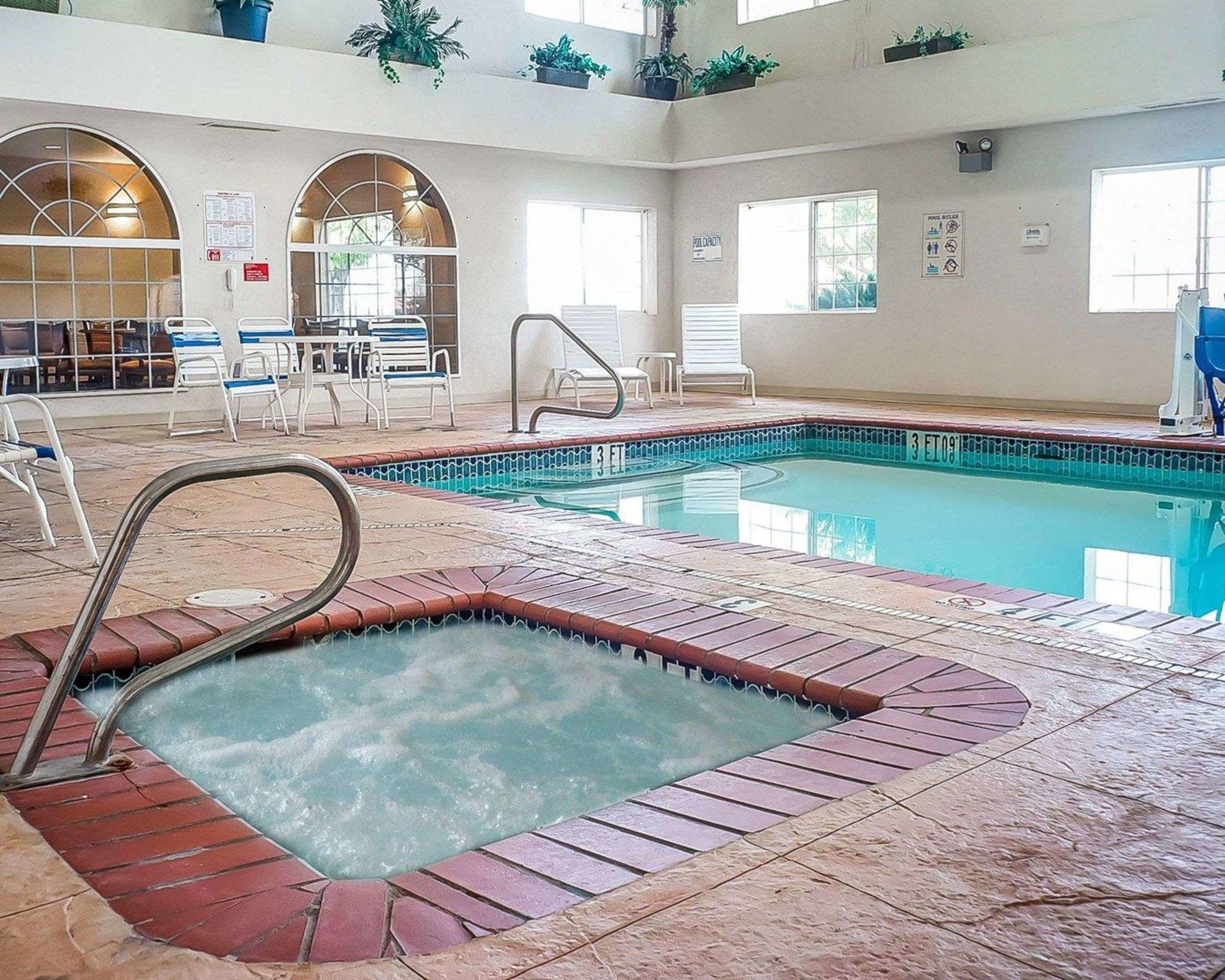 Quality Inn & Suites Roswell — photo 4