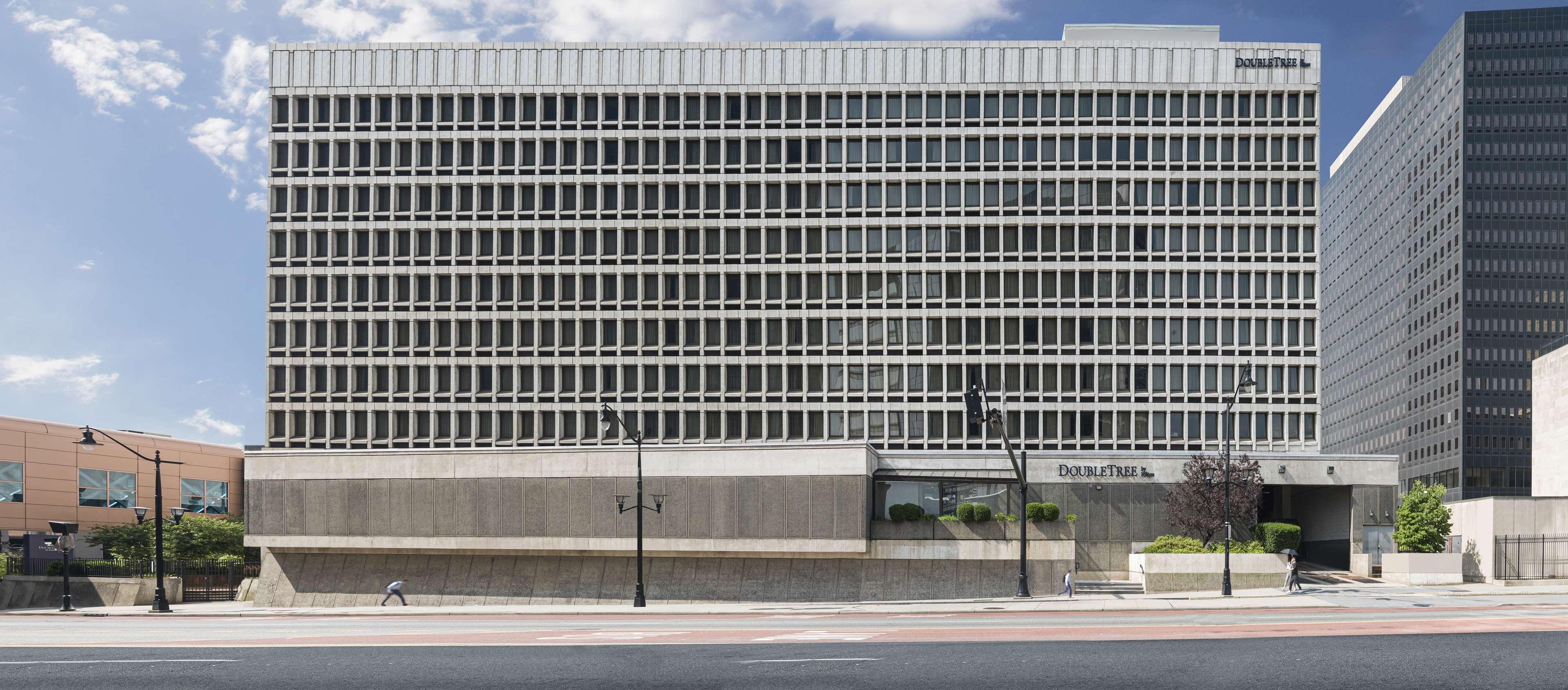 Double Tree by Hilton Newark Penn Station — photo 4