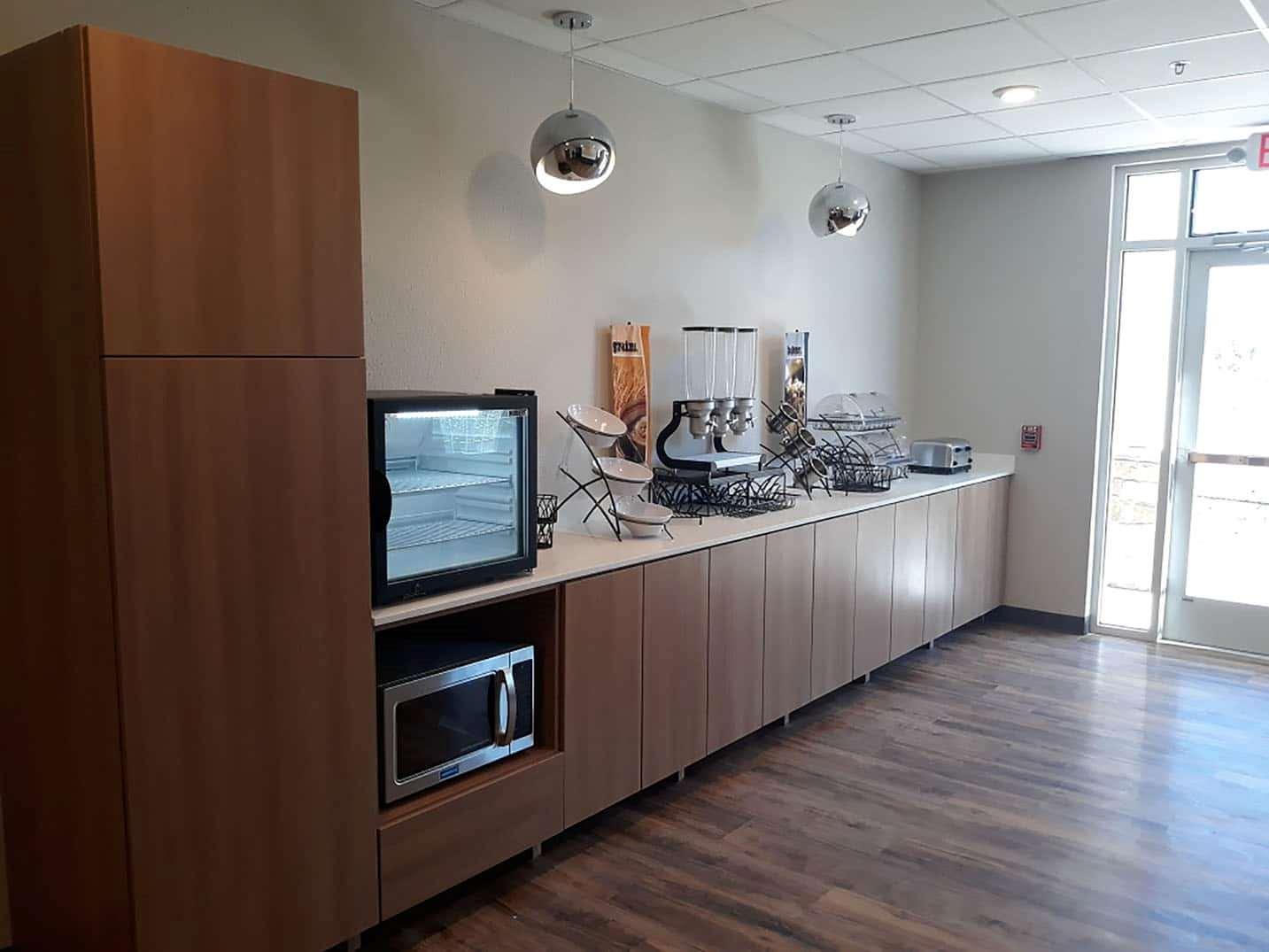 Microtel Inn & Suites by Wyndham Woodland Park — photo 4